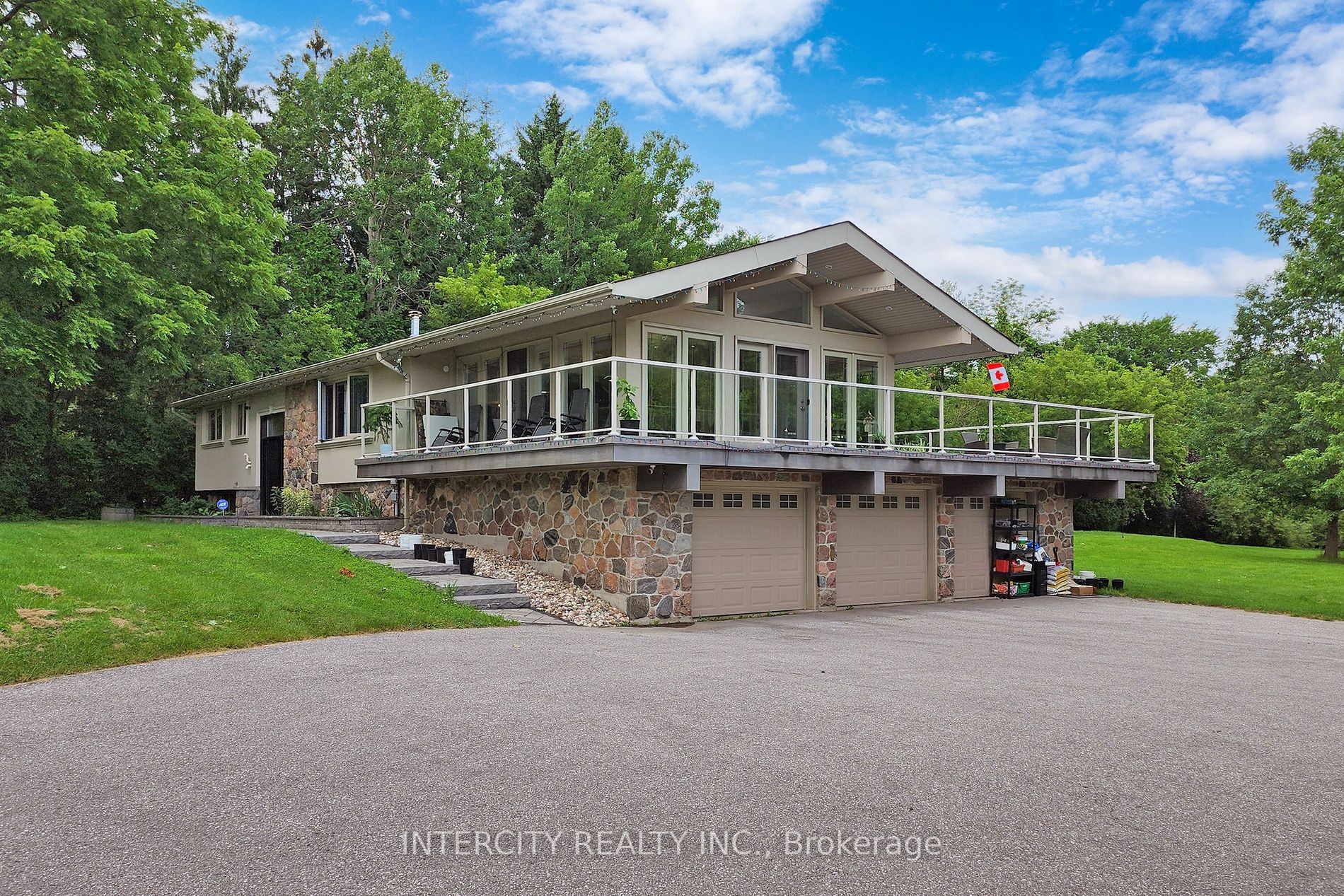 3505 Cochrane Street