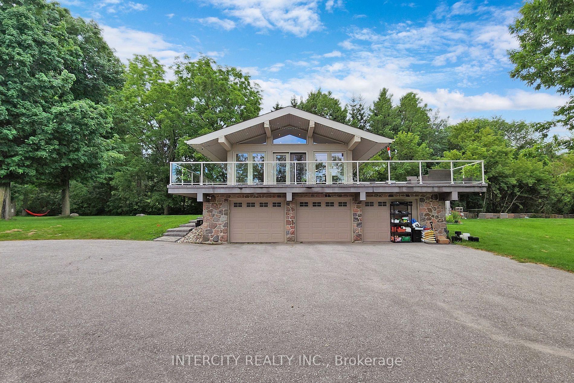 3505 Cochrane Street