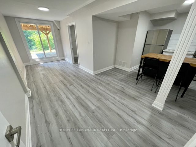 157 Murison Blvd