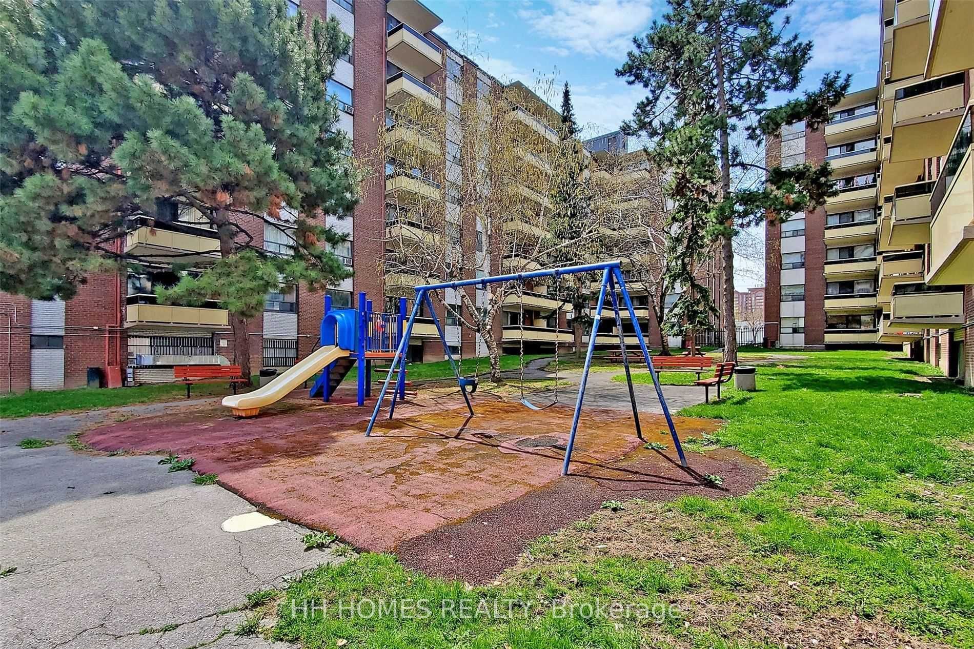 921 Midland Avenue, #206