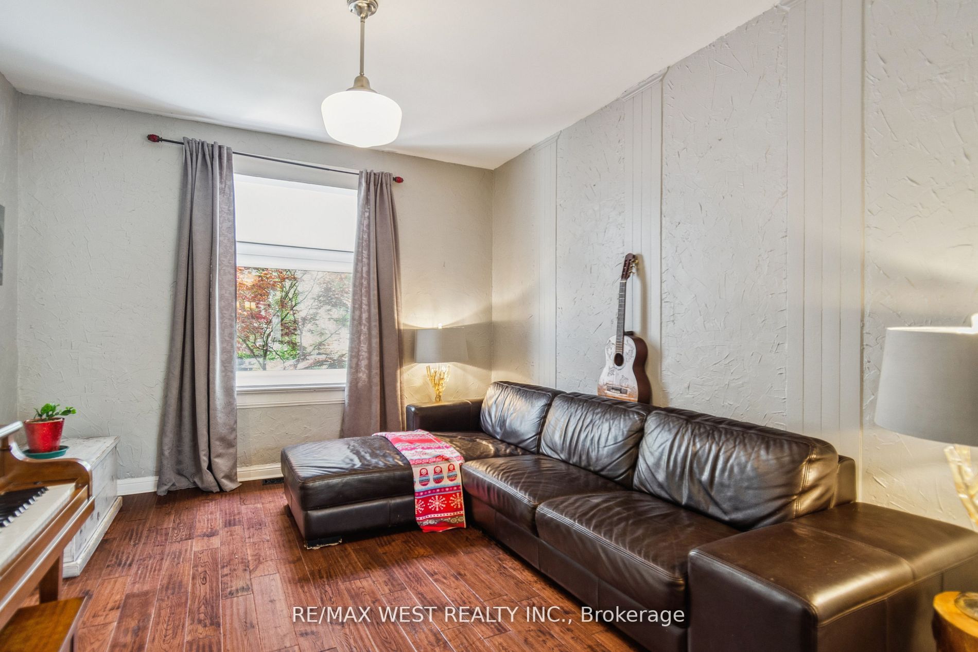 68 Hastings Ave