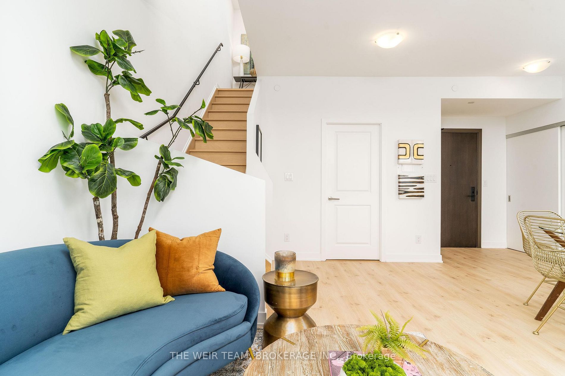 2799 Kingston Rd, #902