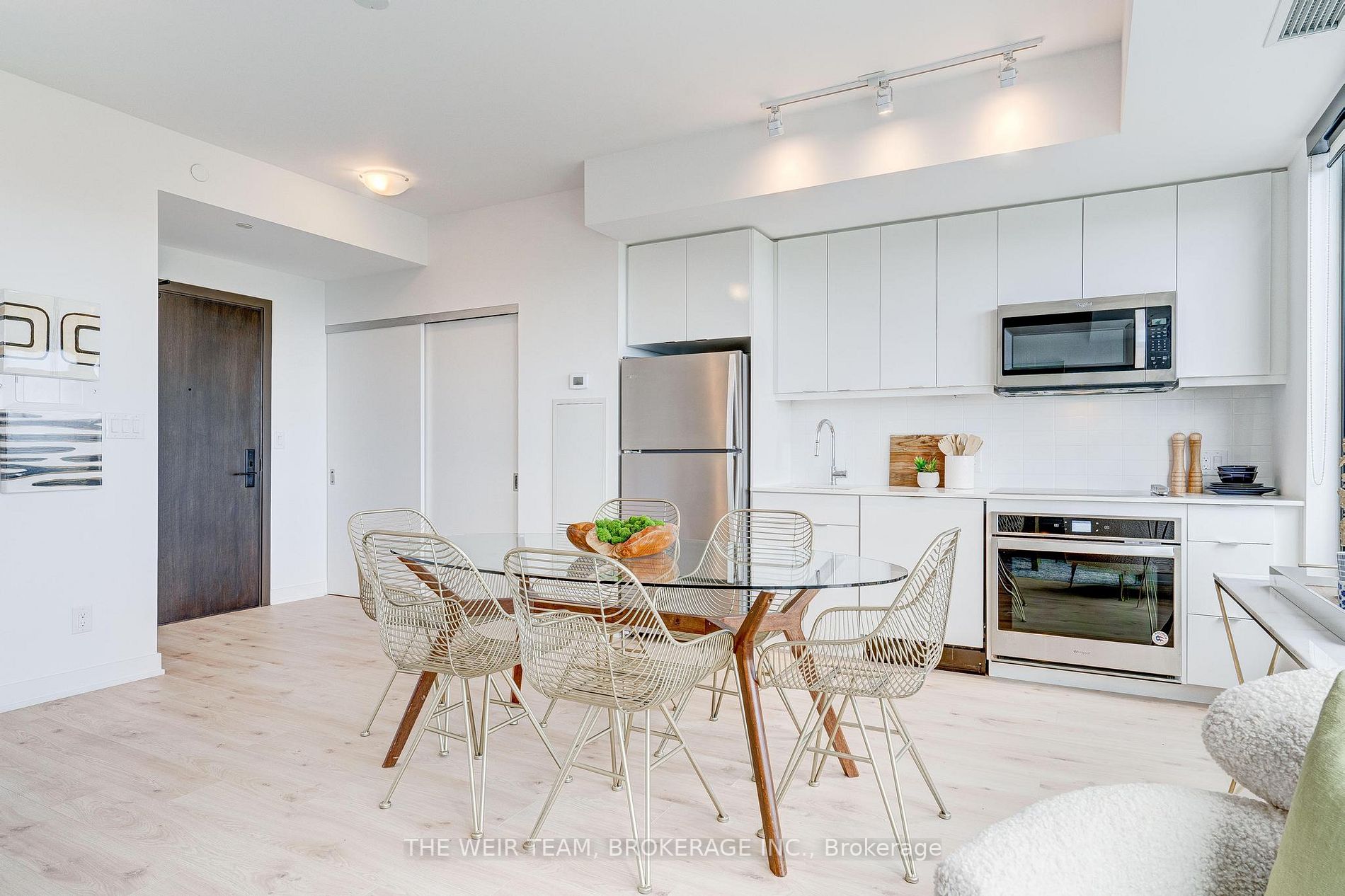 2799 Kingston Rd, #902