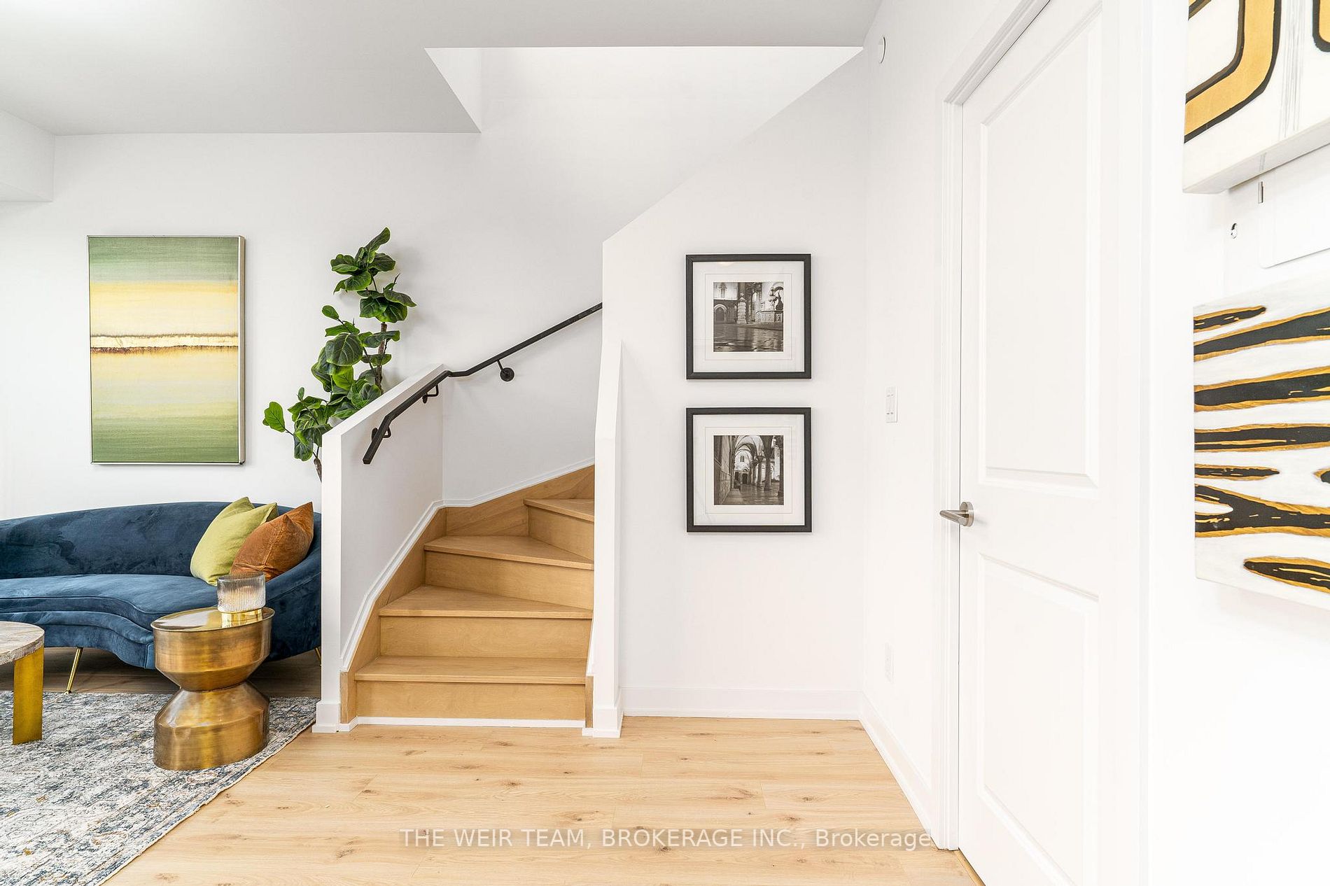 2799 Kingston Rd, #902
