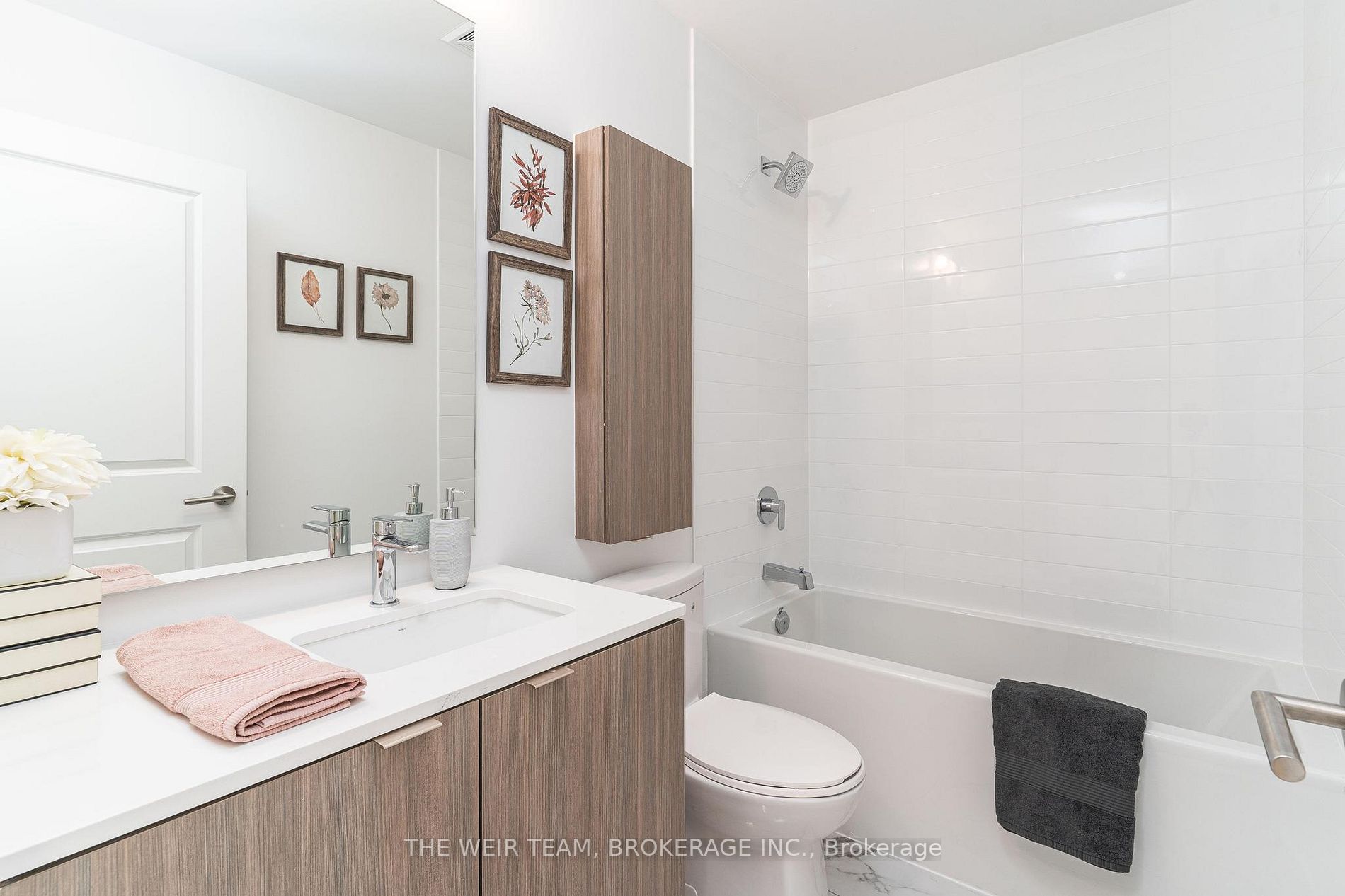 2799 Kingston Rd, #902