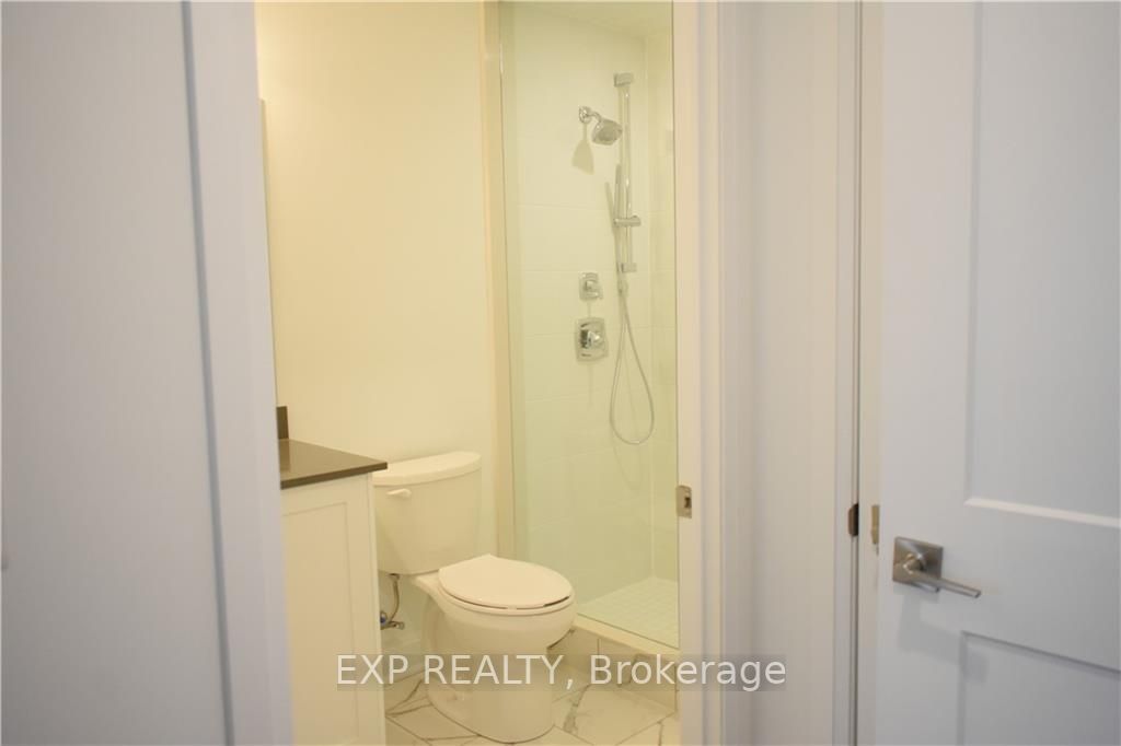 50 Lakebreeze Dr, #225