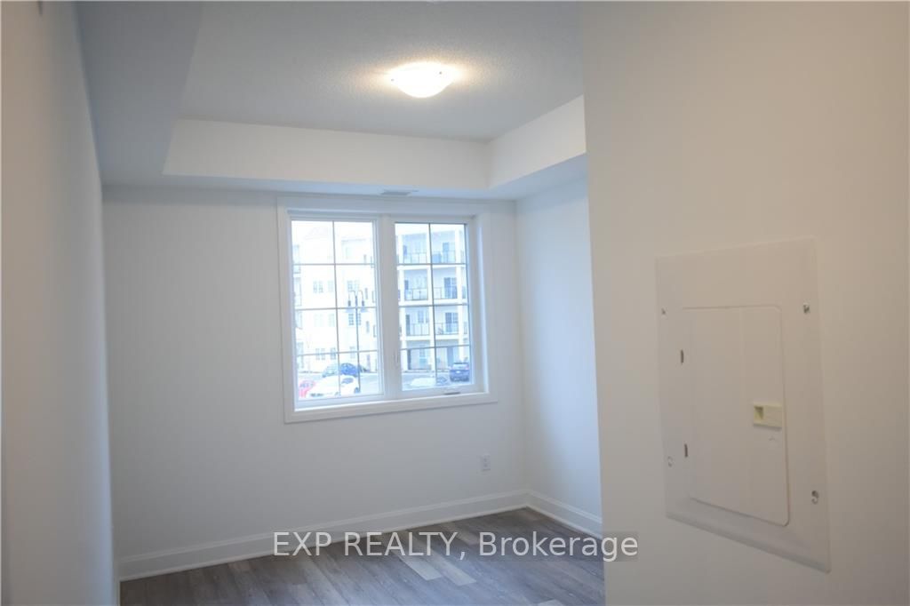 50 Lakebreeze Dr, #225