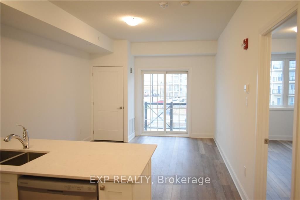 50 Lakebreeze Dr, #225