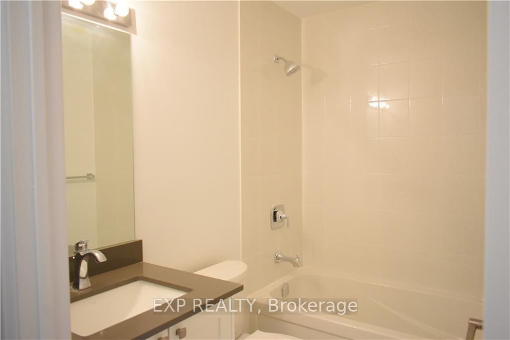 50 Lakebreeze Dr, #225