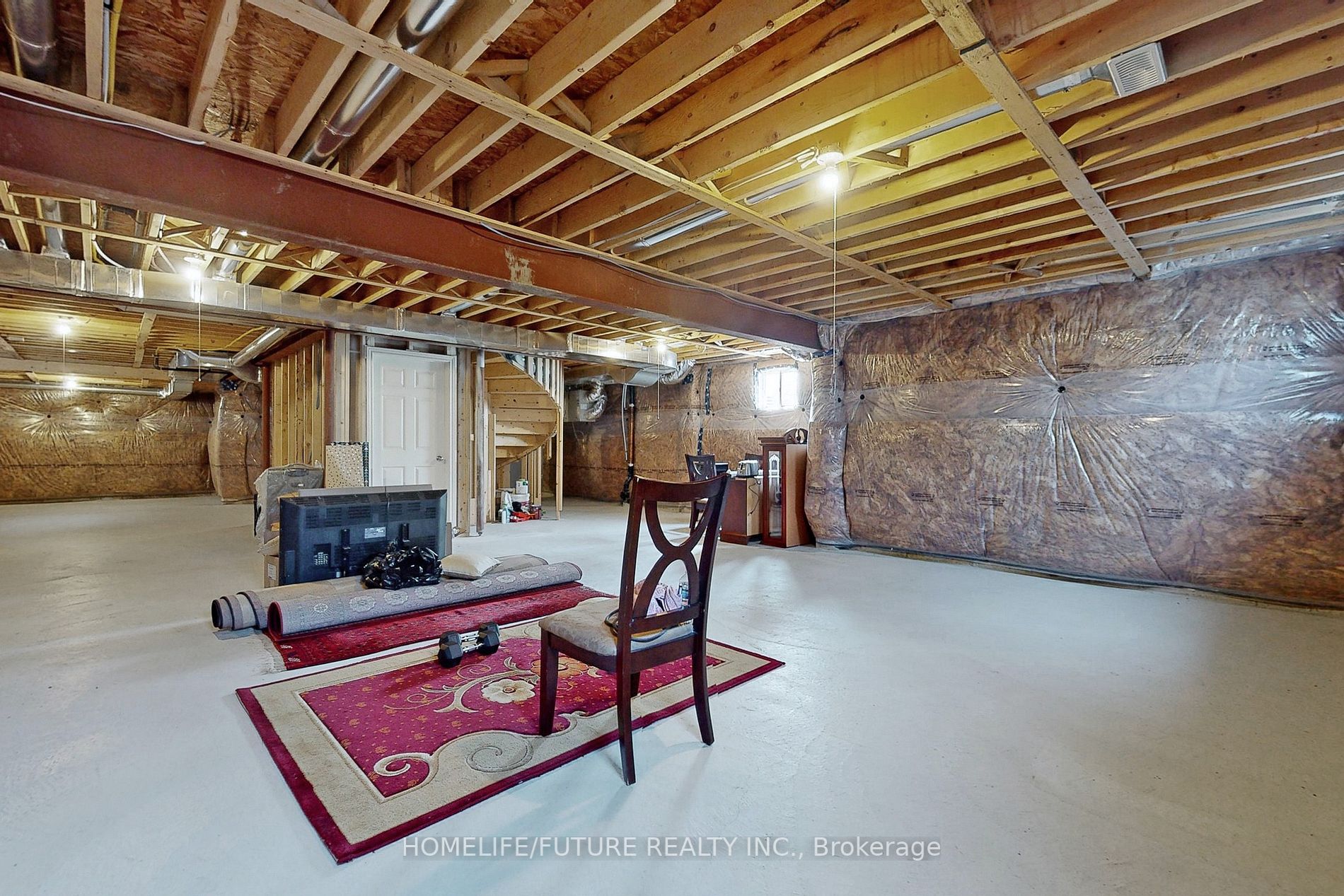 688 Audley Rd S