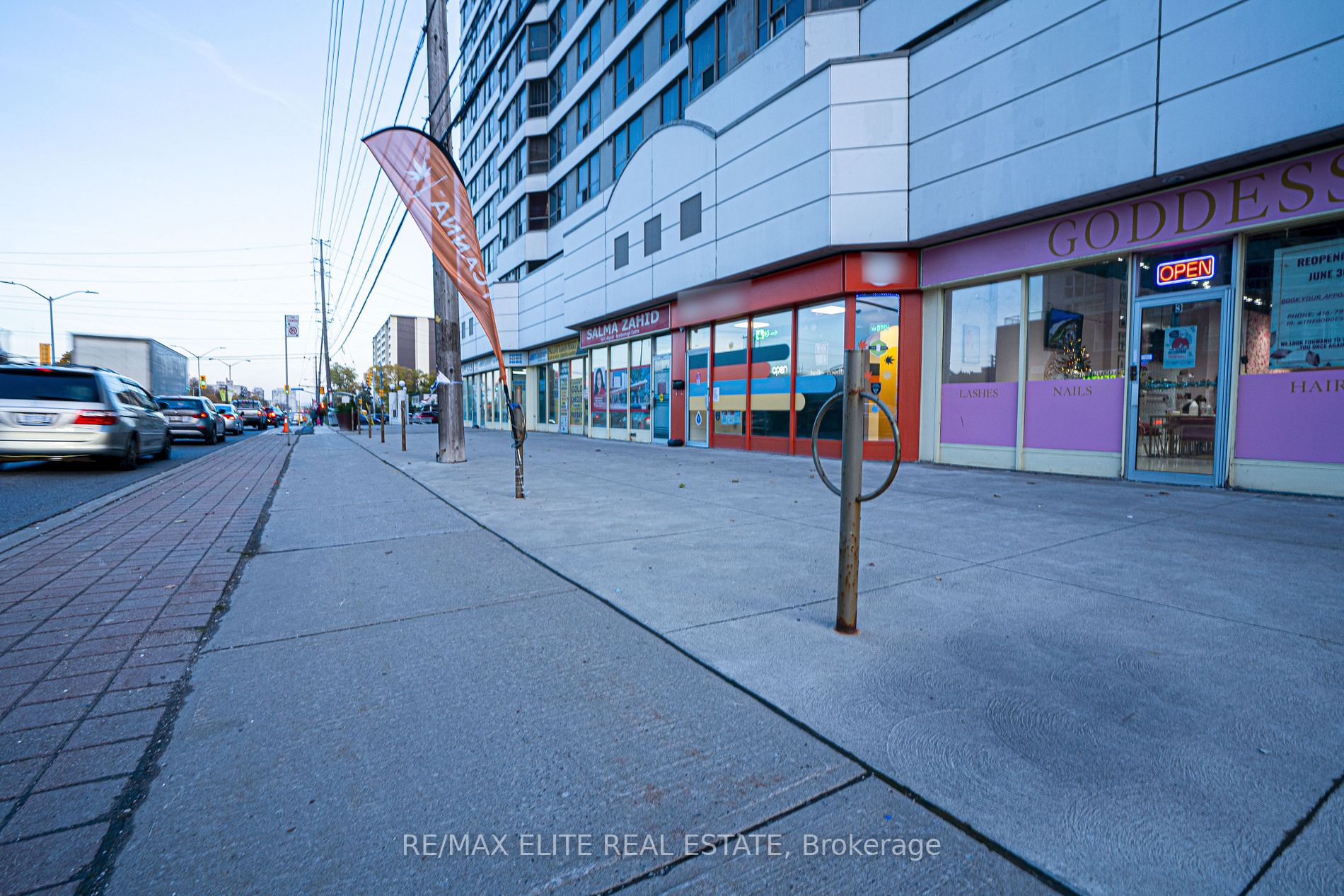 2155 Lawrence Ave E, #4