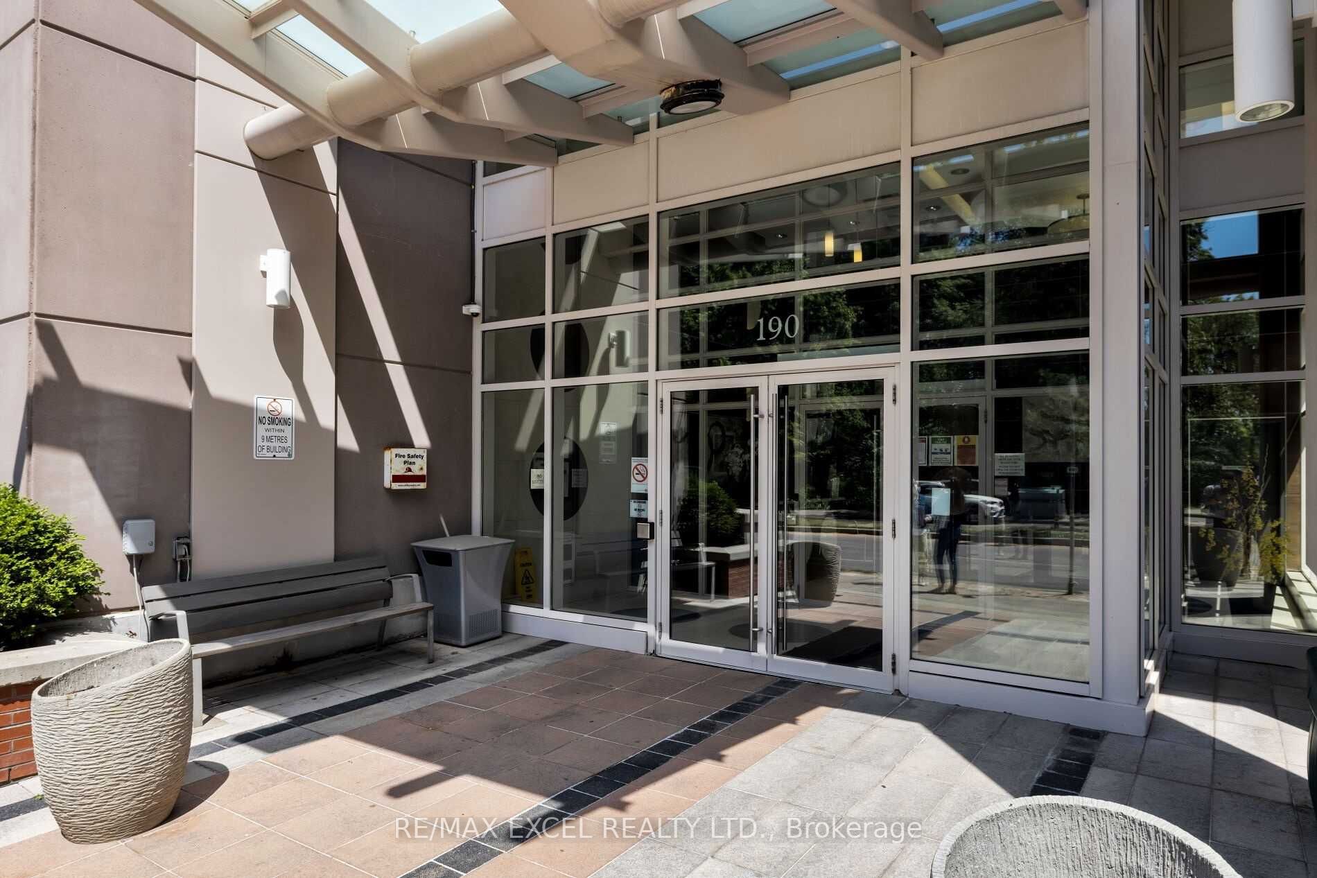 190 Borough Dr, #809