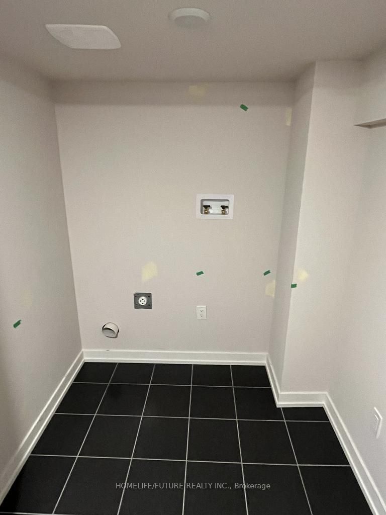 400 Finch Avenue, #37