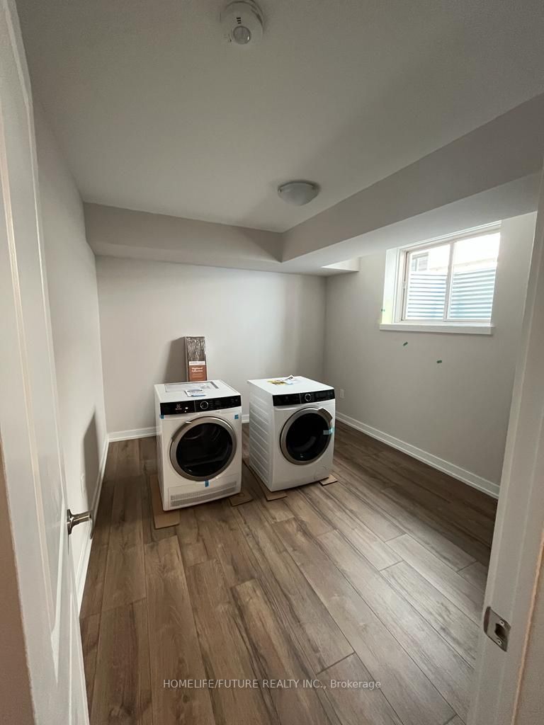 400 Finch Avenue, #37