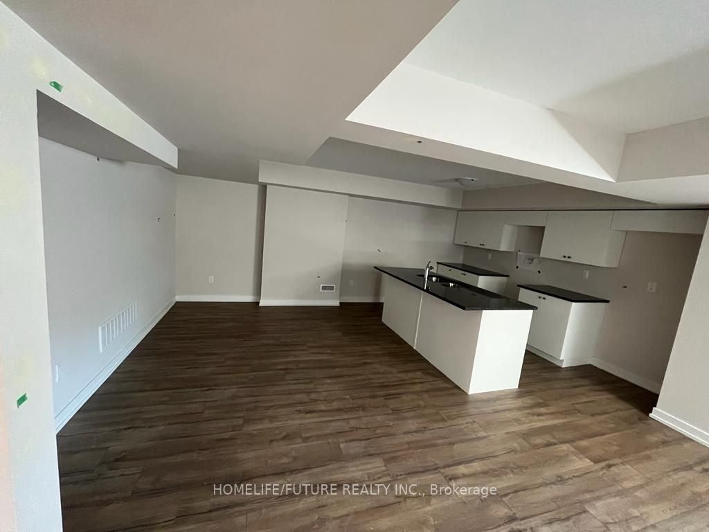 400 Finch Avenue, #37