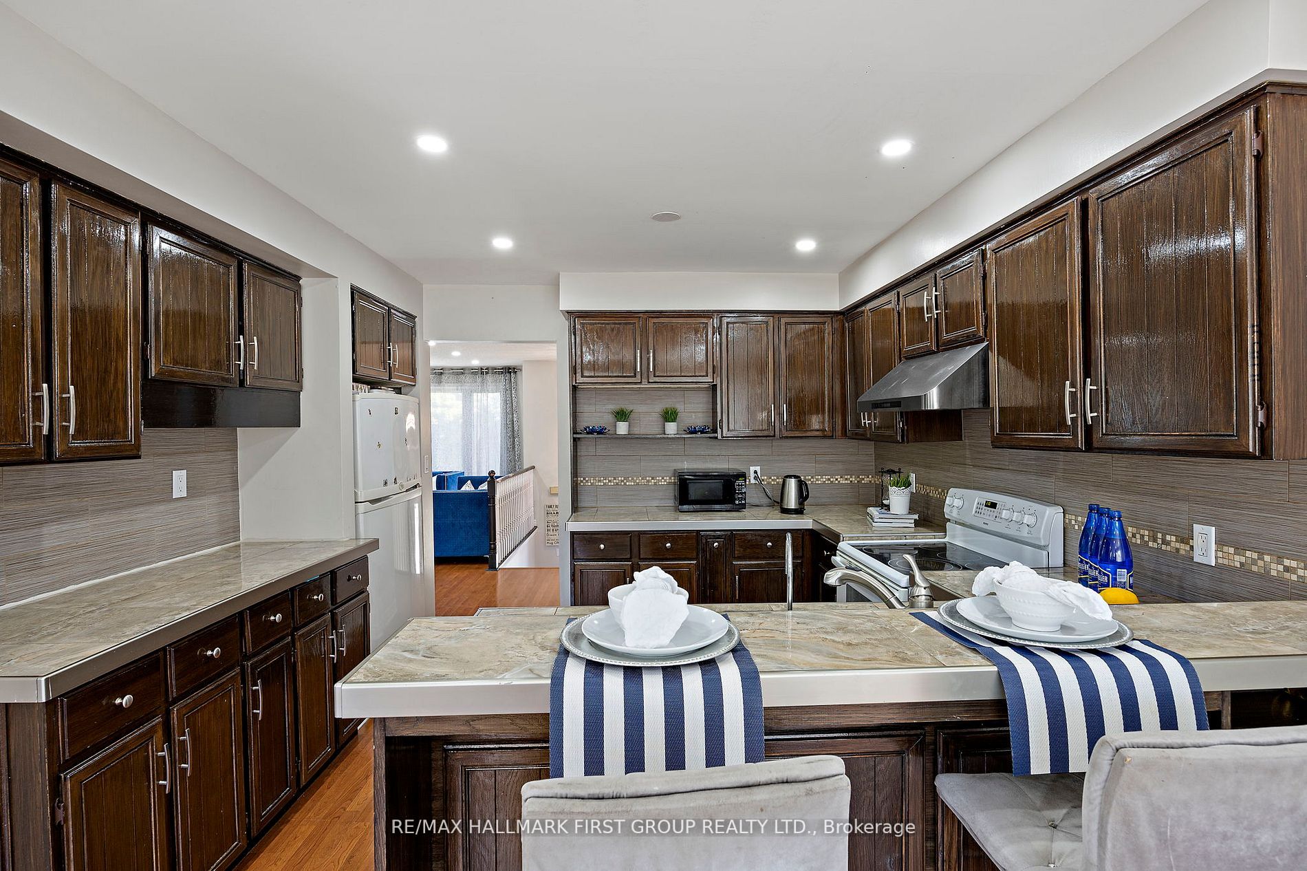 4 Orchard Park Dr