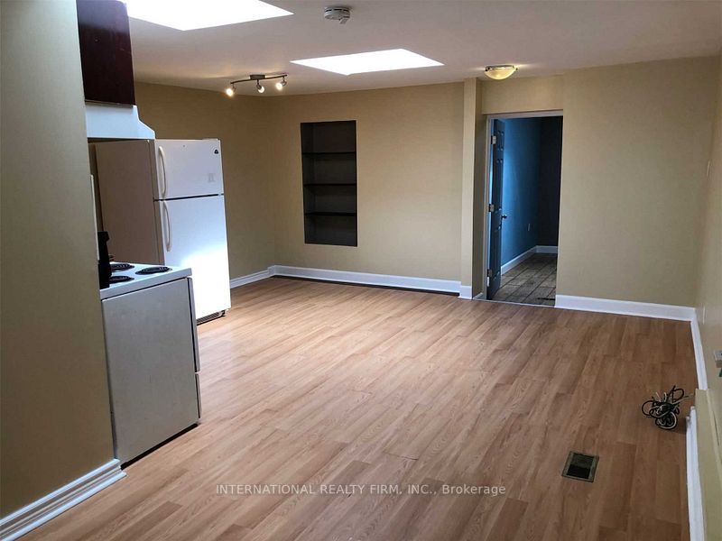 1272 Danforth Ave