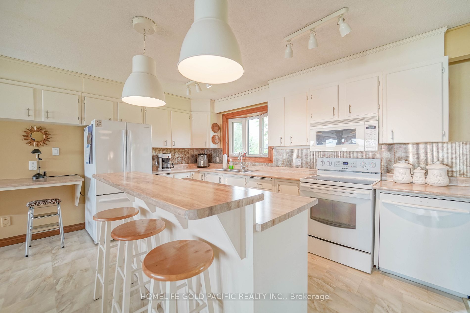 359 Aldred Drive