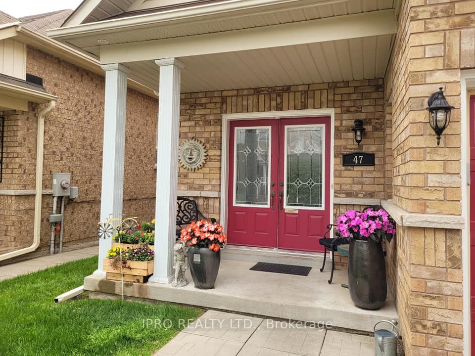 47 Montague Ave