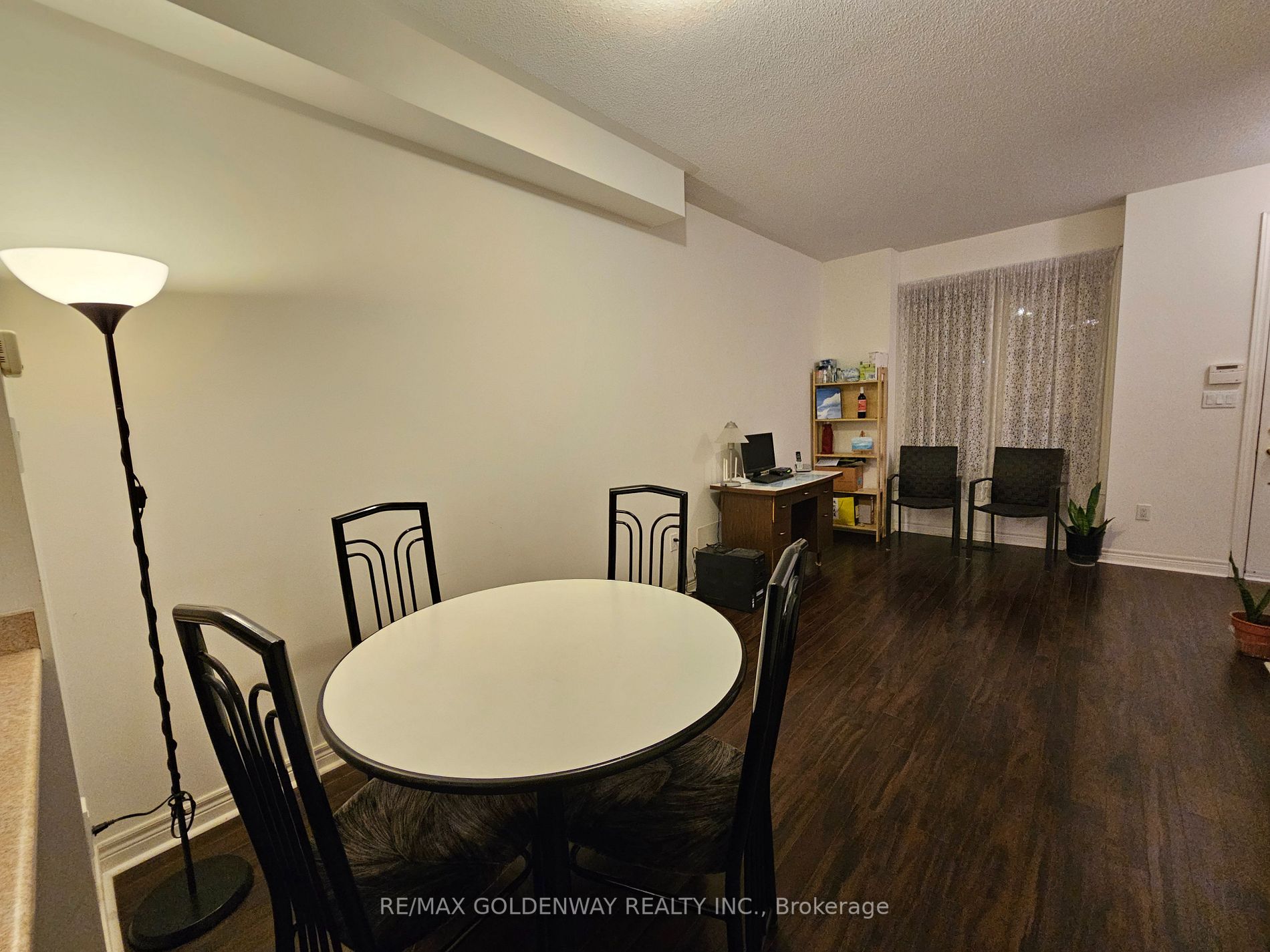 4258 Kingston Rd