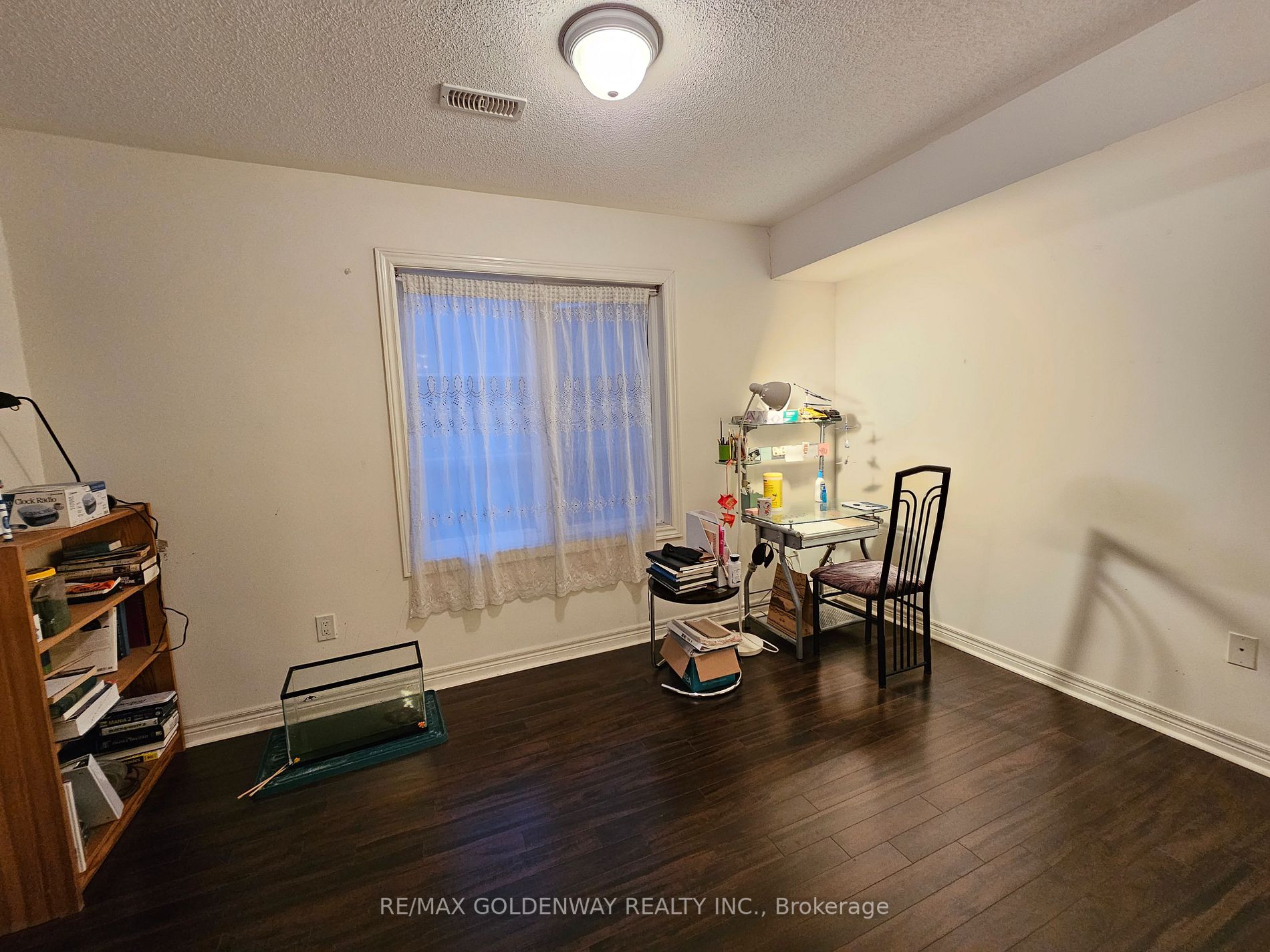 4258 Kingston Rd