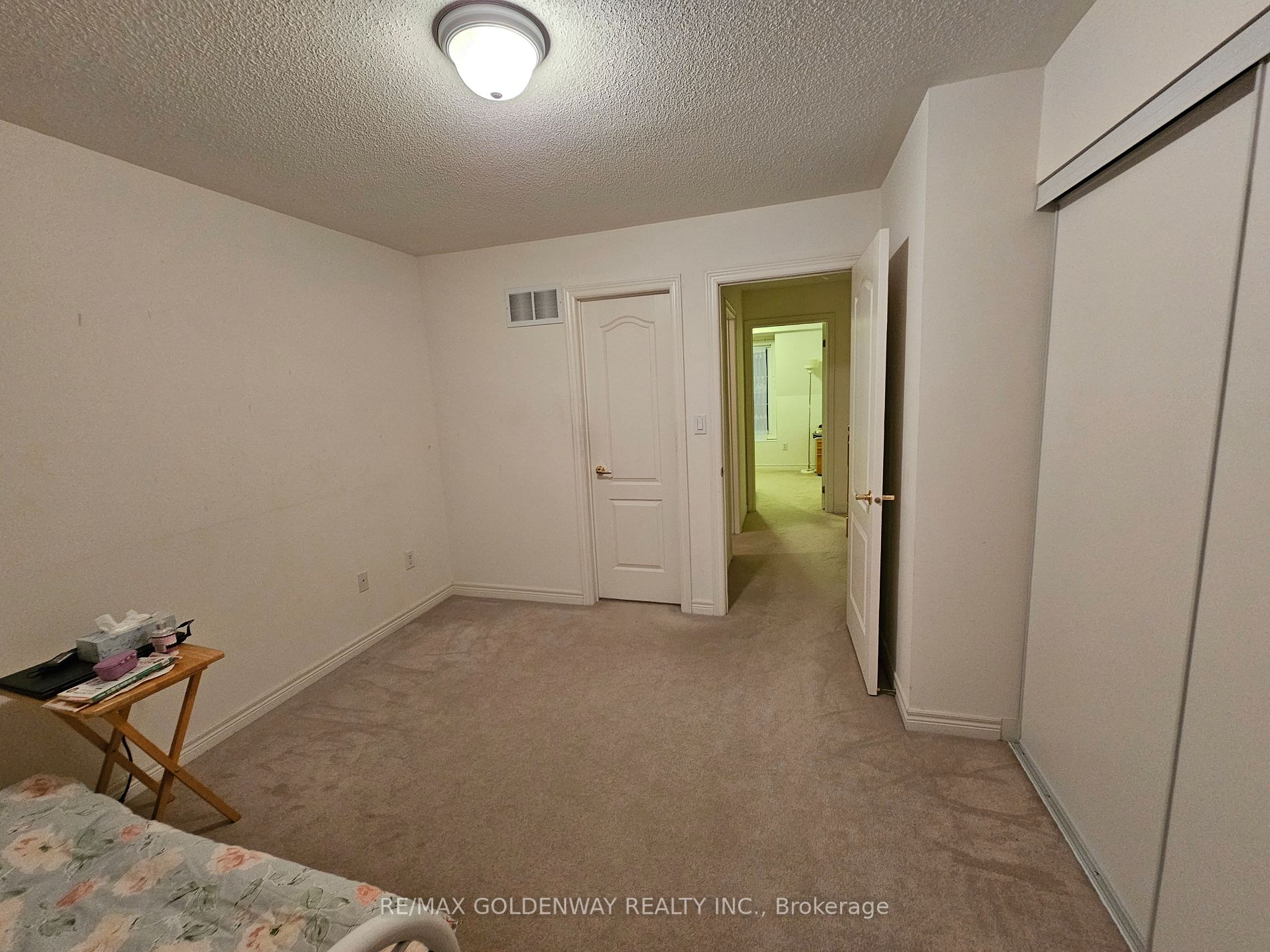 4258 Kingston Rd