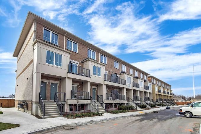 470 Beresford Path, #12