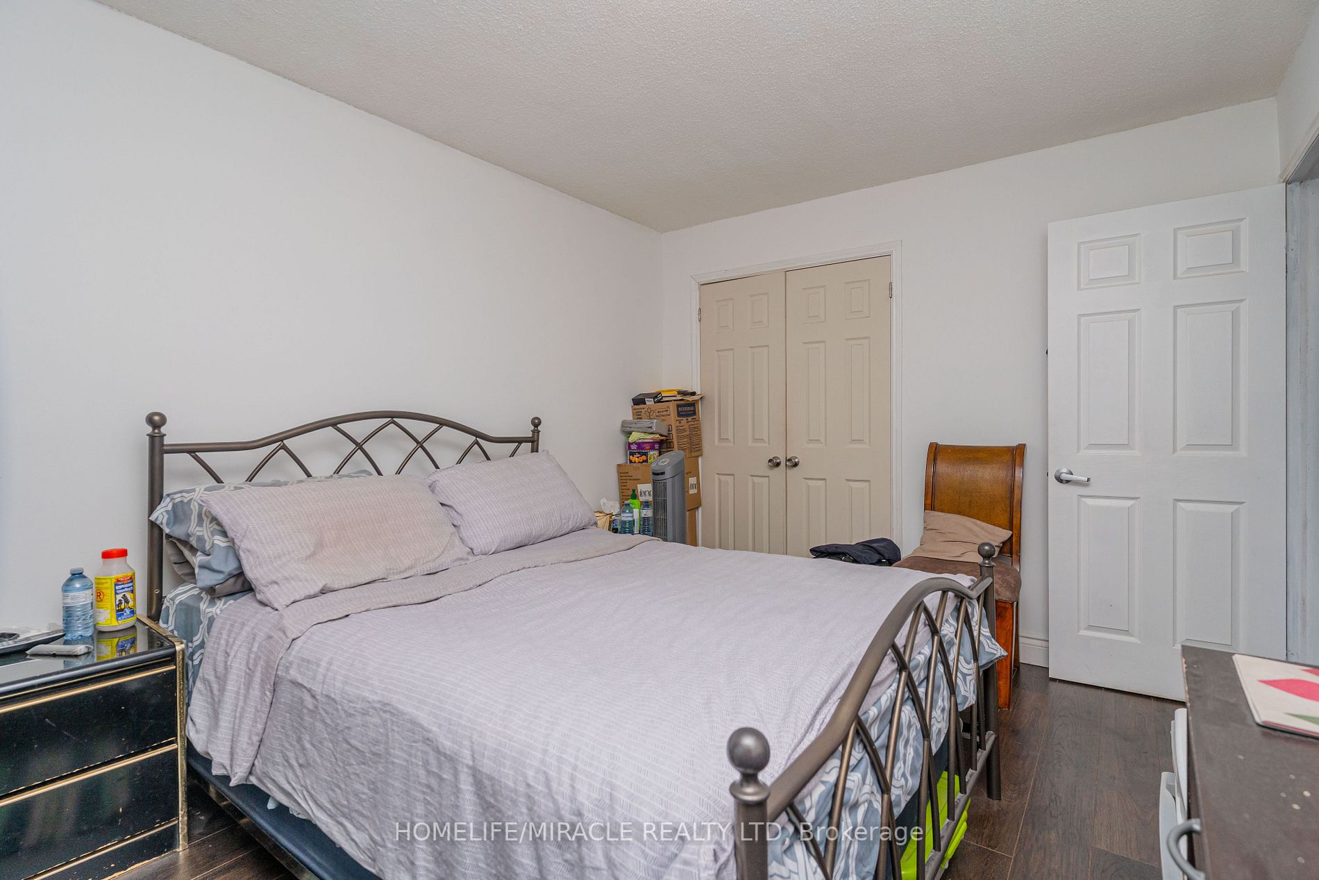 96 Heale Ave
