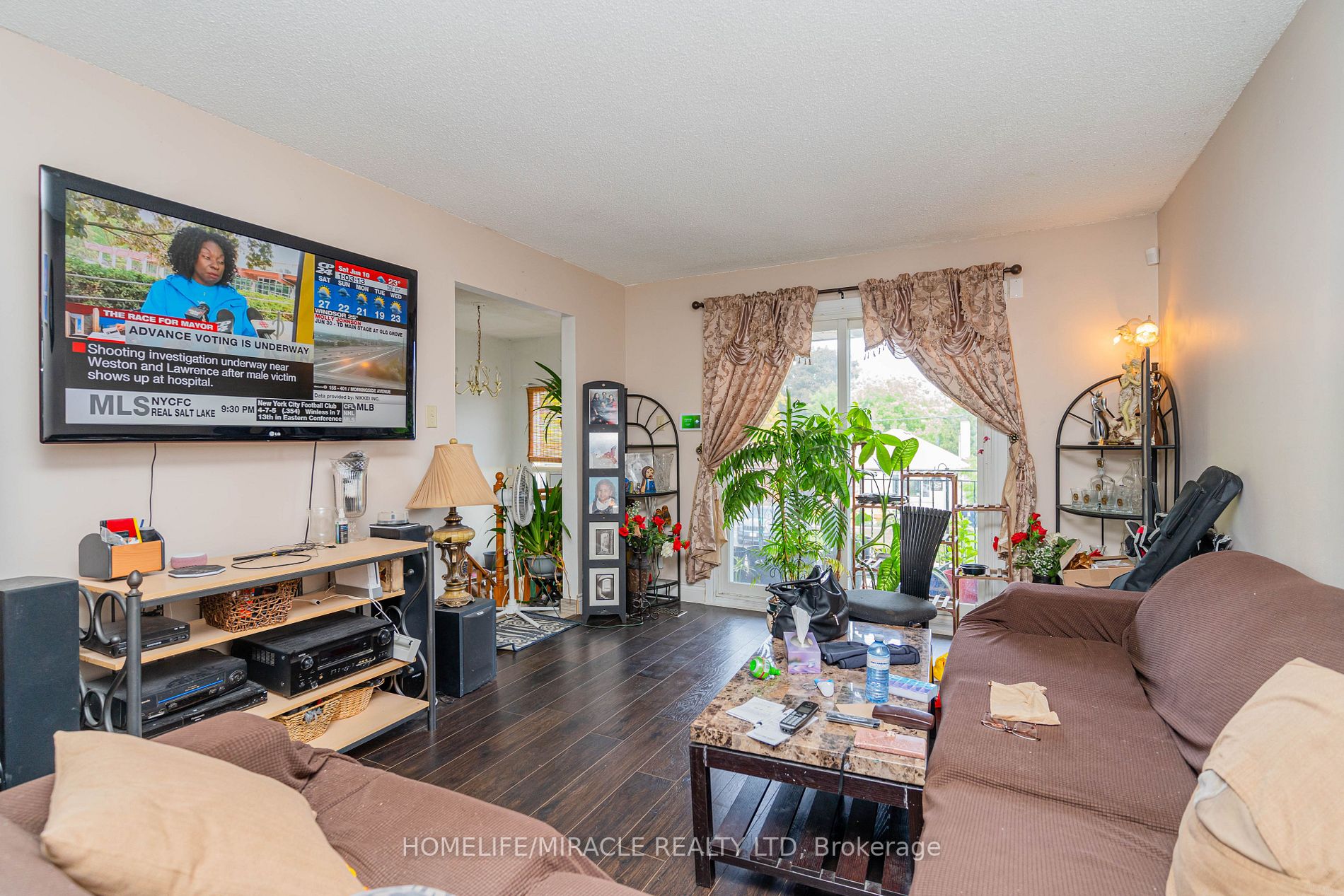 96 Heale Ave
