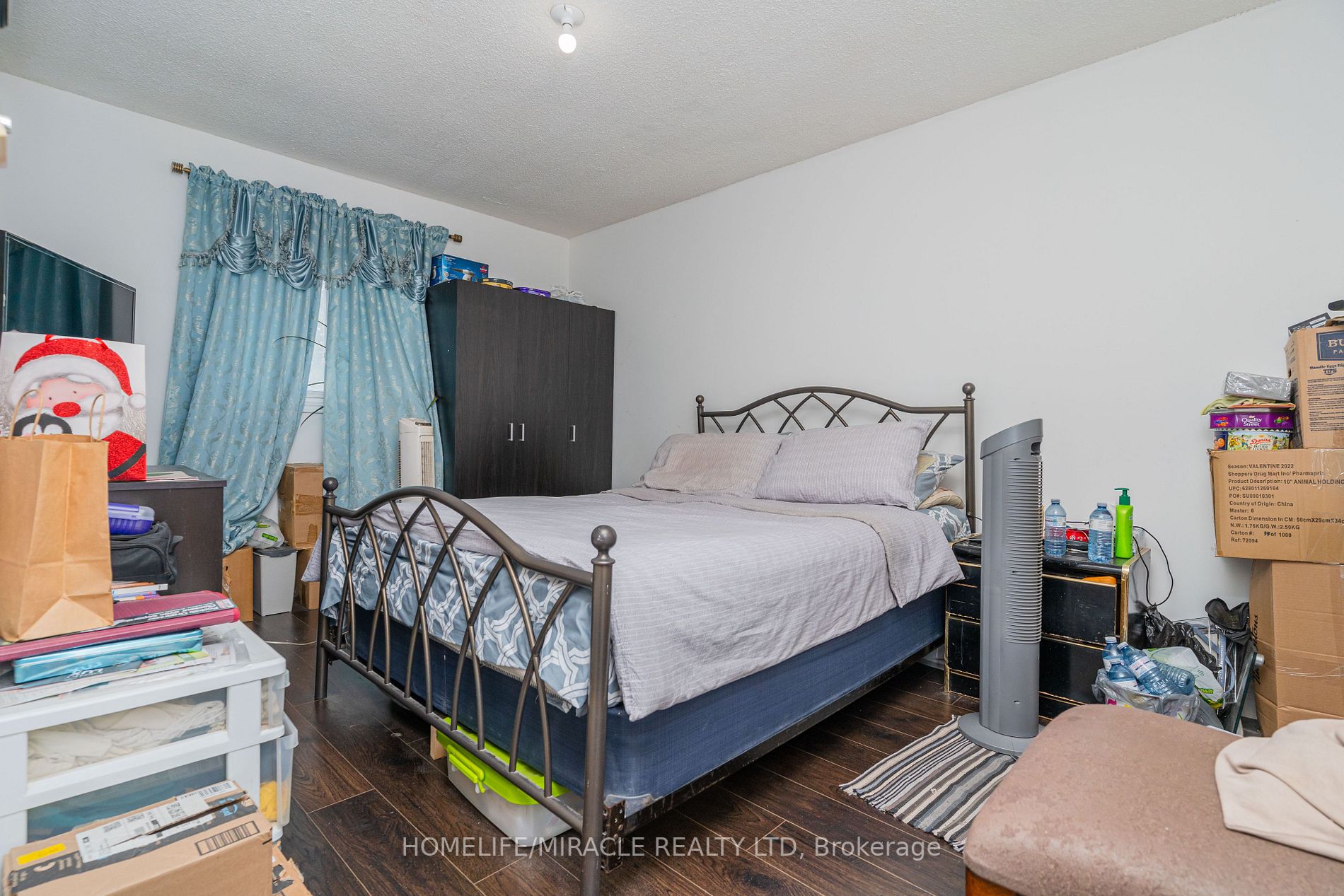 96 Heale Ave