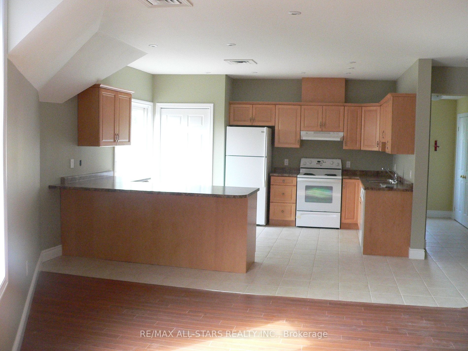 188 Mary St