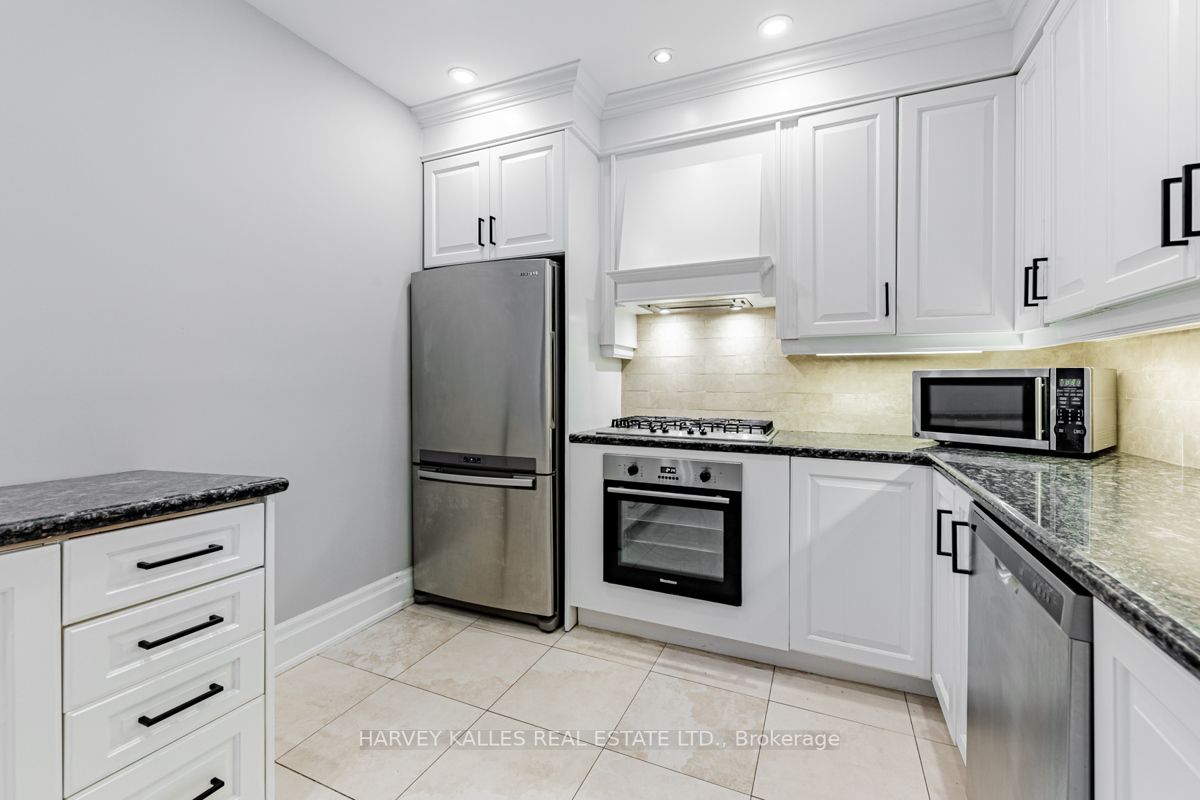 6 Kildonan Dr