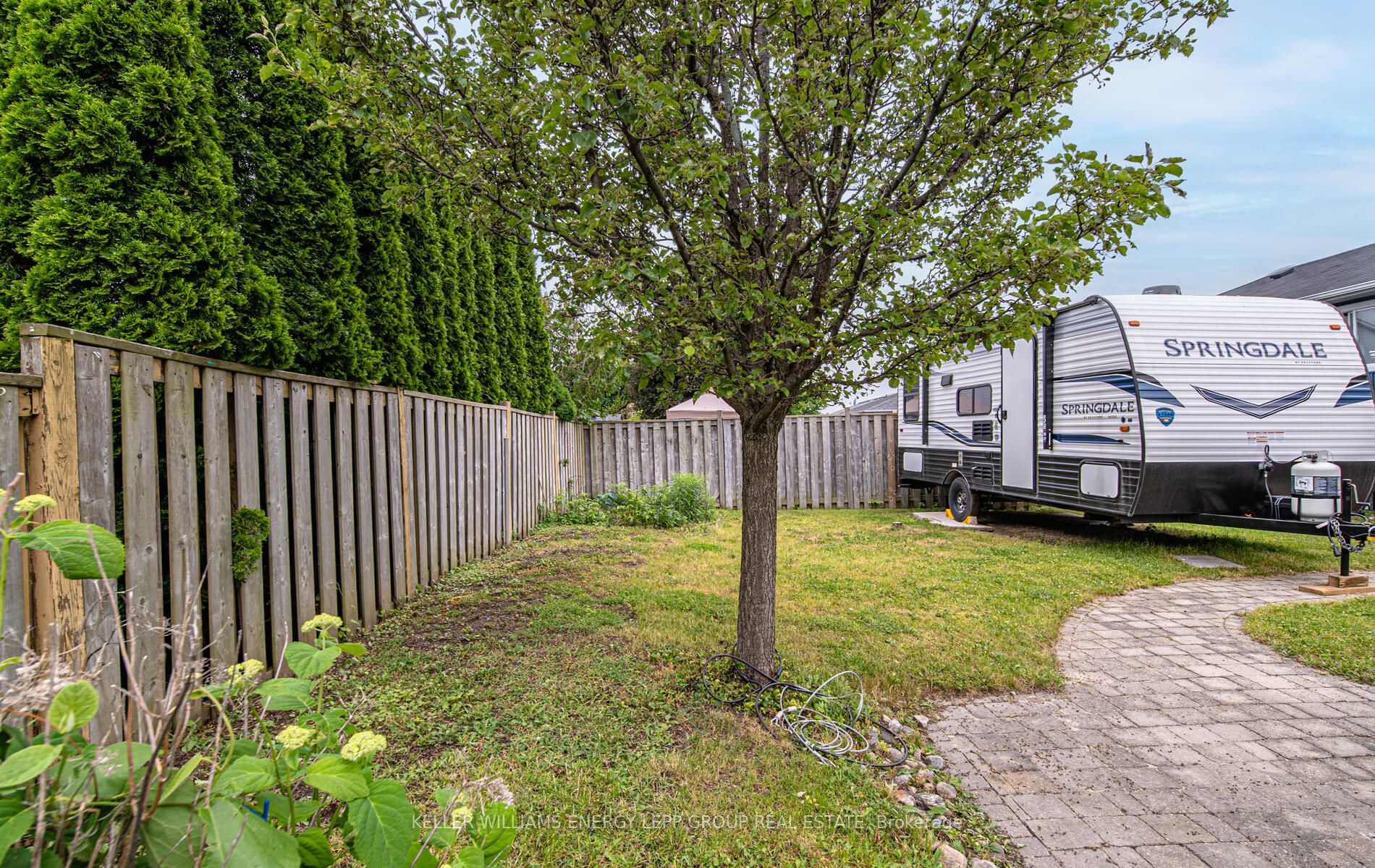552 Birkdale St