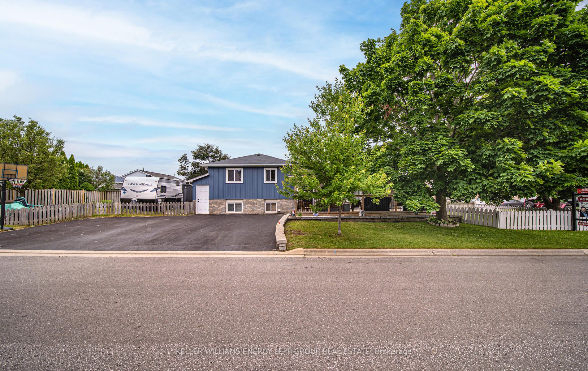 552 Birkdale St