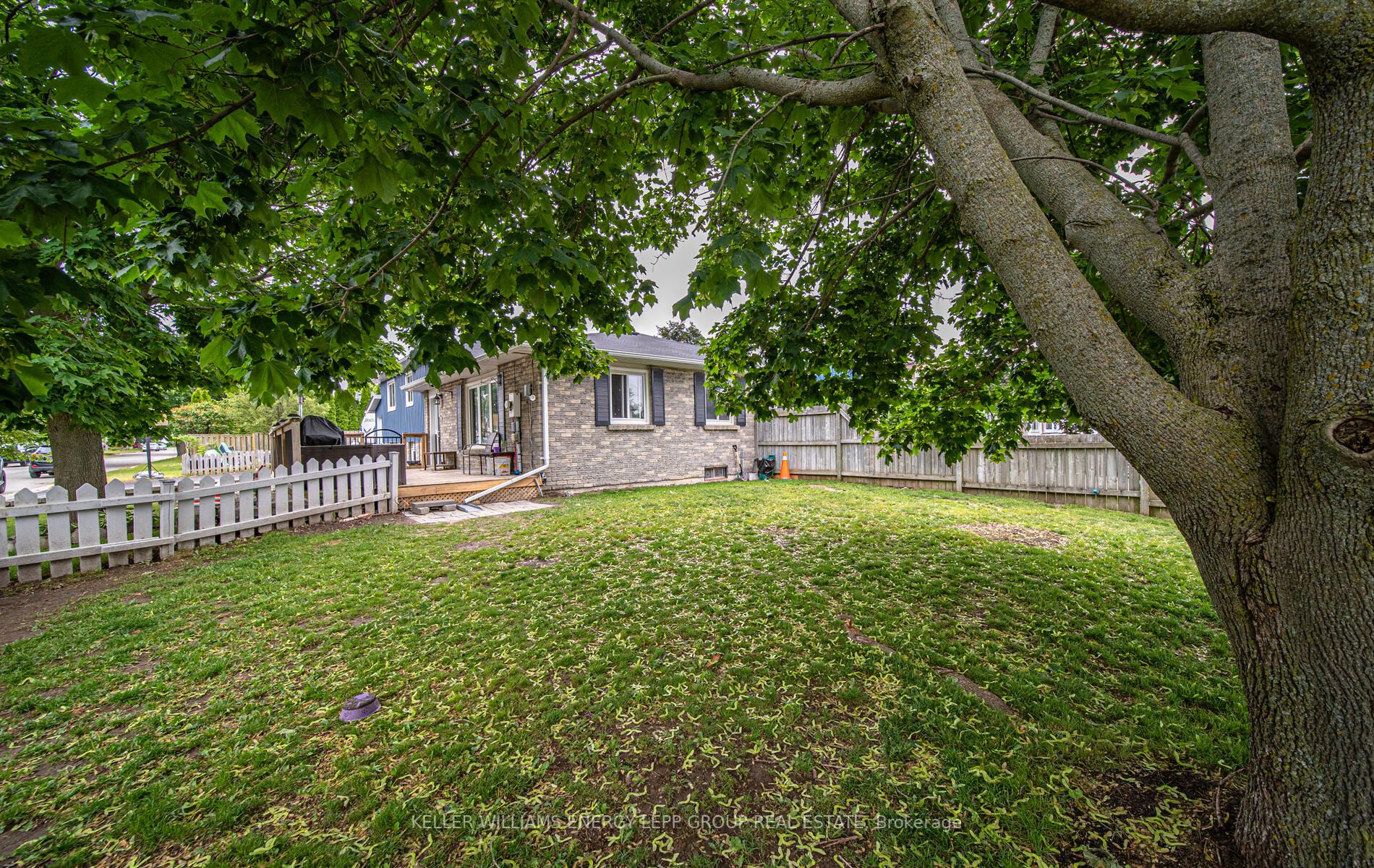 552 Birkdale St