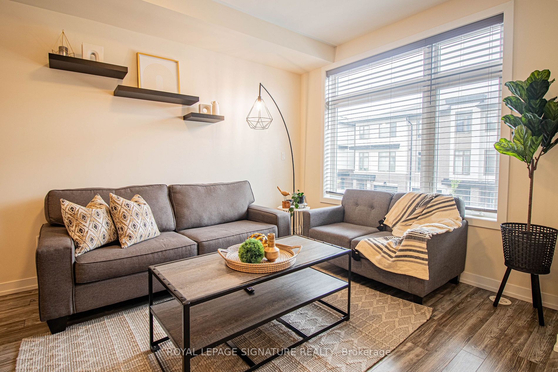 250 Finch Avenue, #27