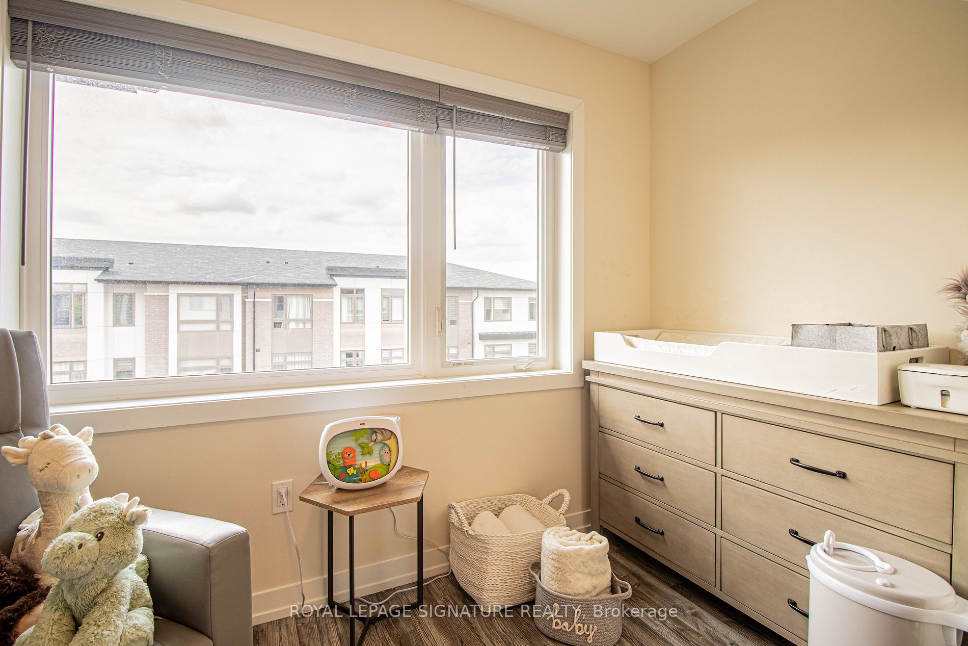 250 Finch Avenue, #27