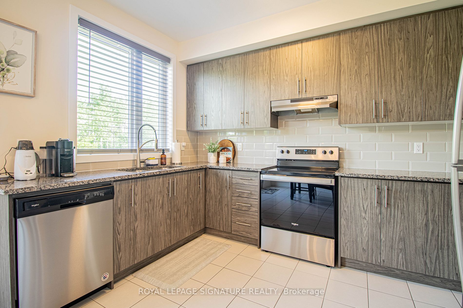 250 Finch Avenue, #27