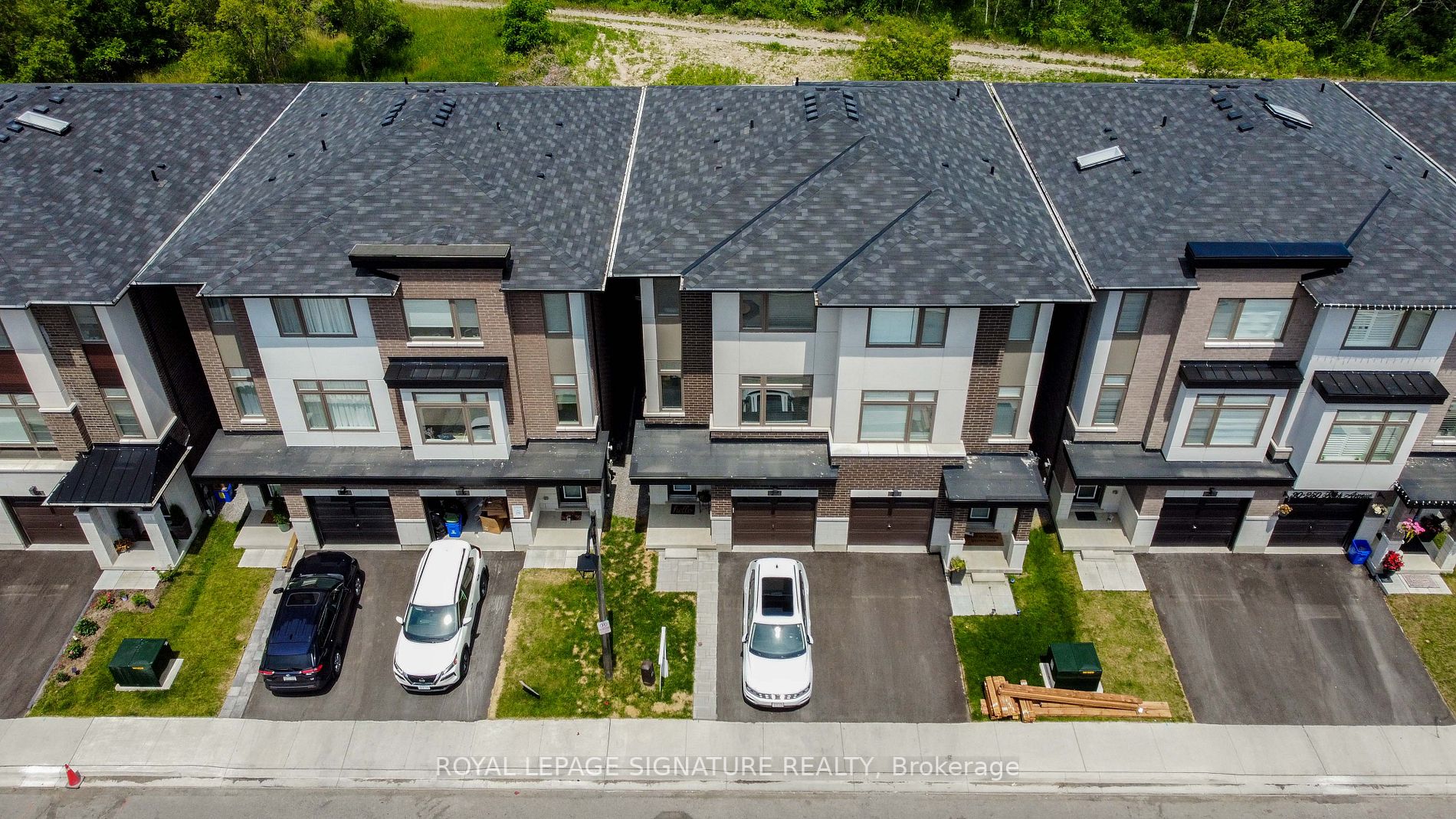 250 Finch Avenue, #27