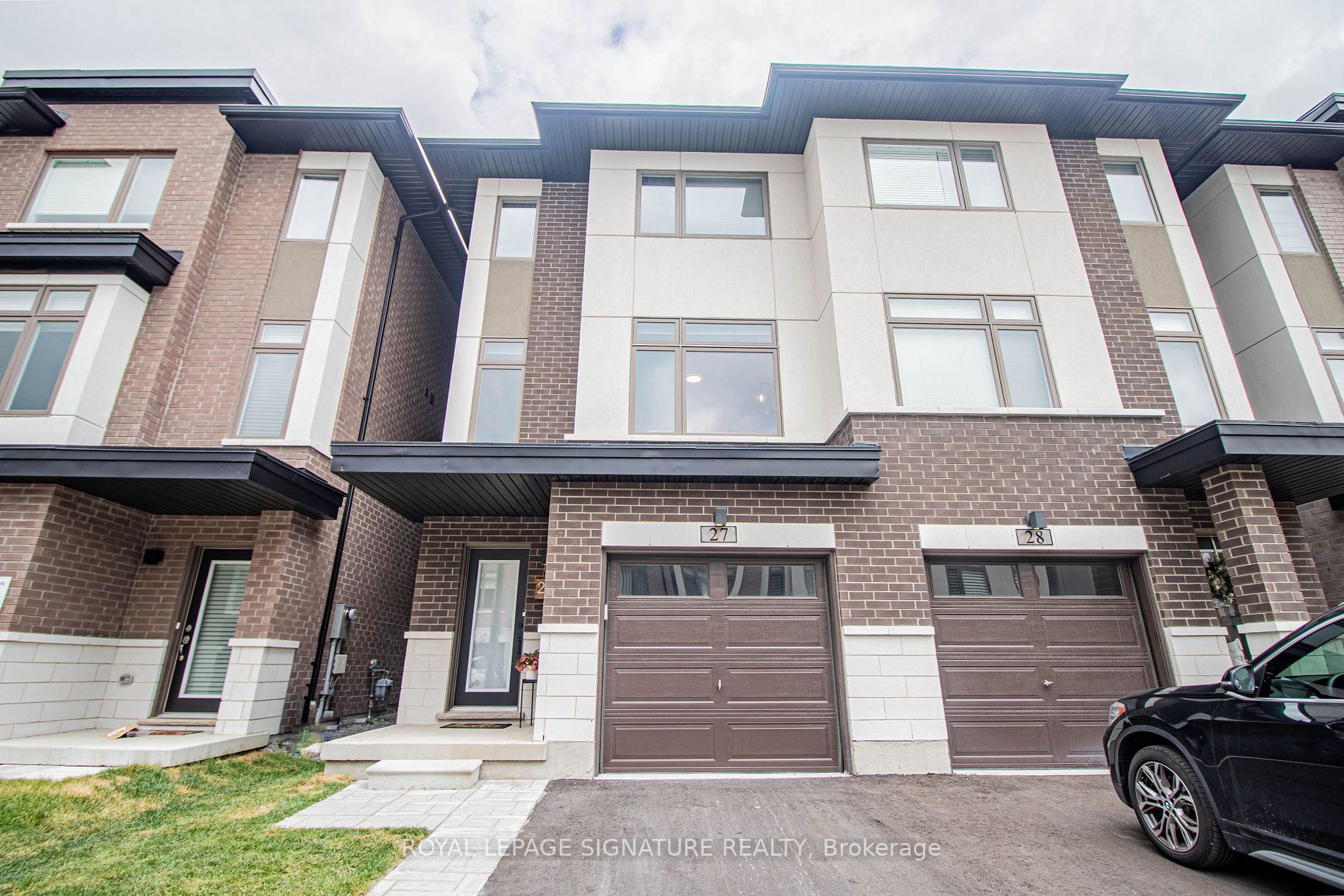 250 Finch Avenue, #27