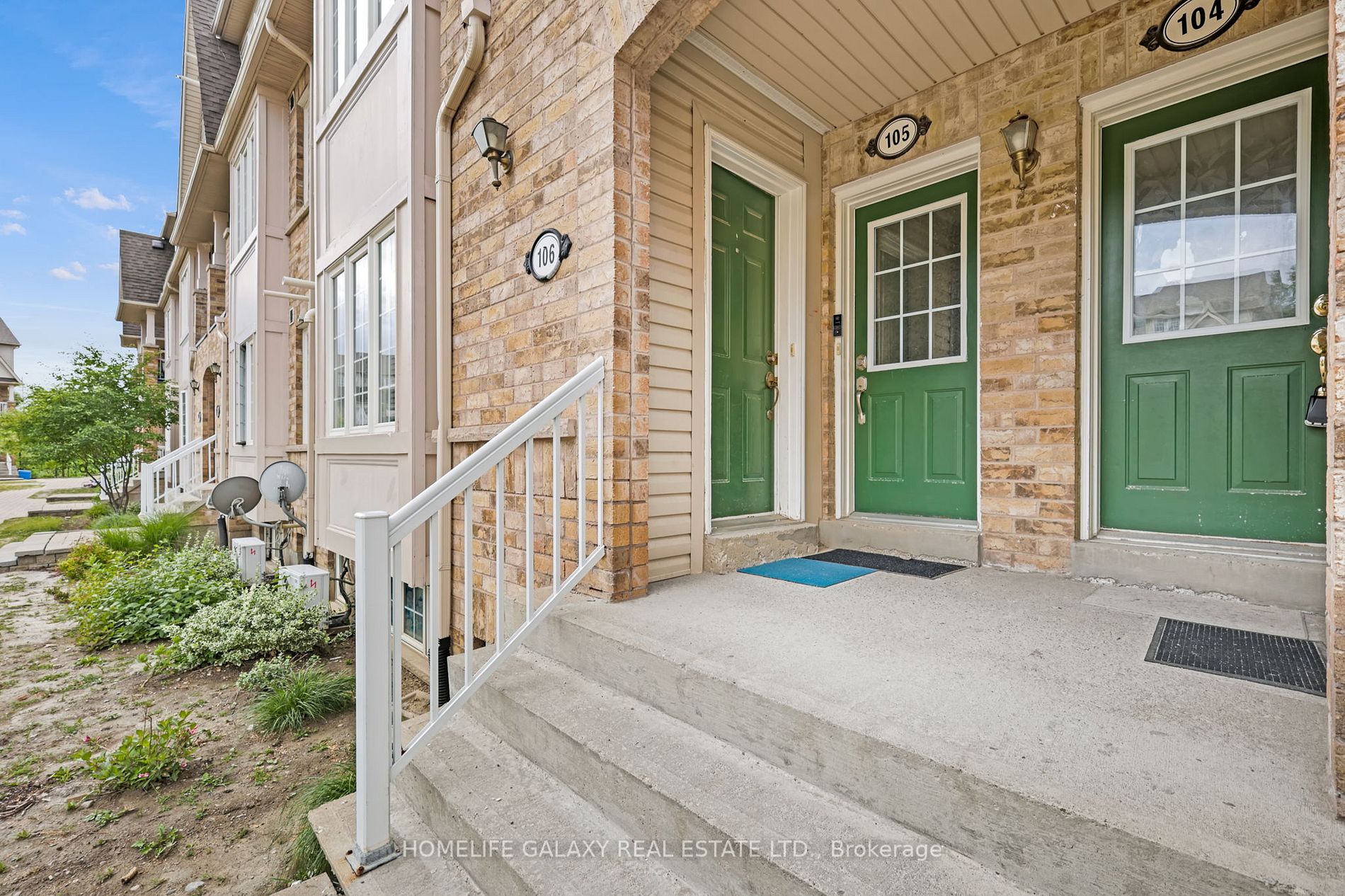 42 Pinery Trail, #106