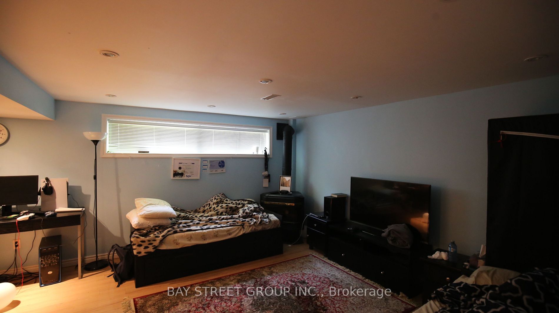 27 Manorwood Road