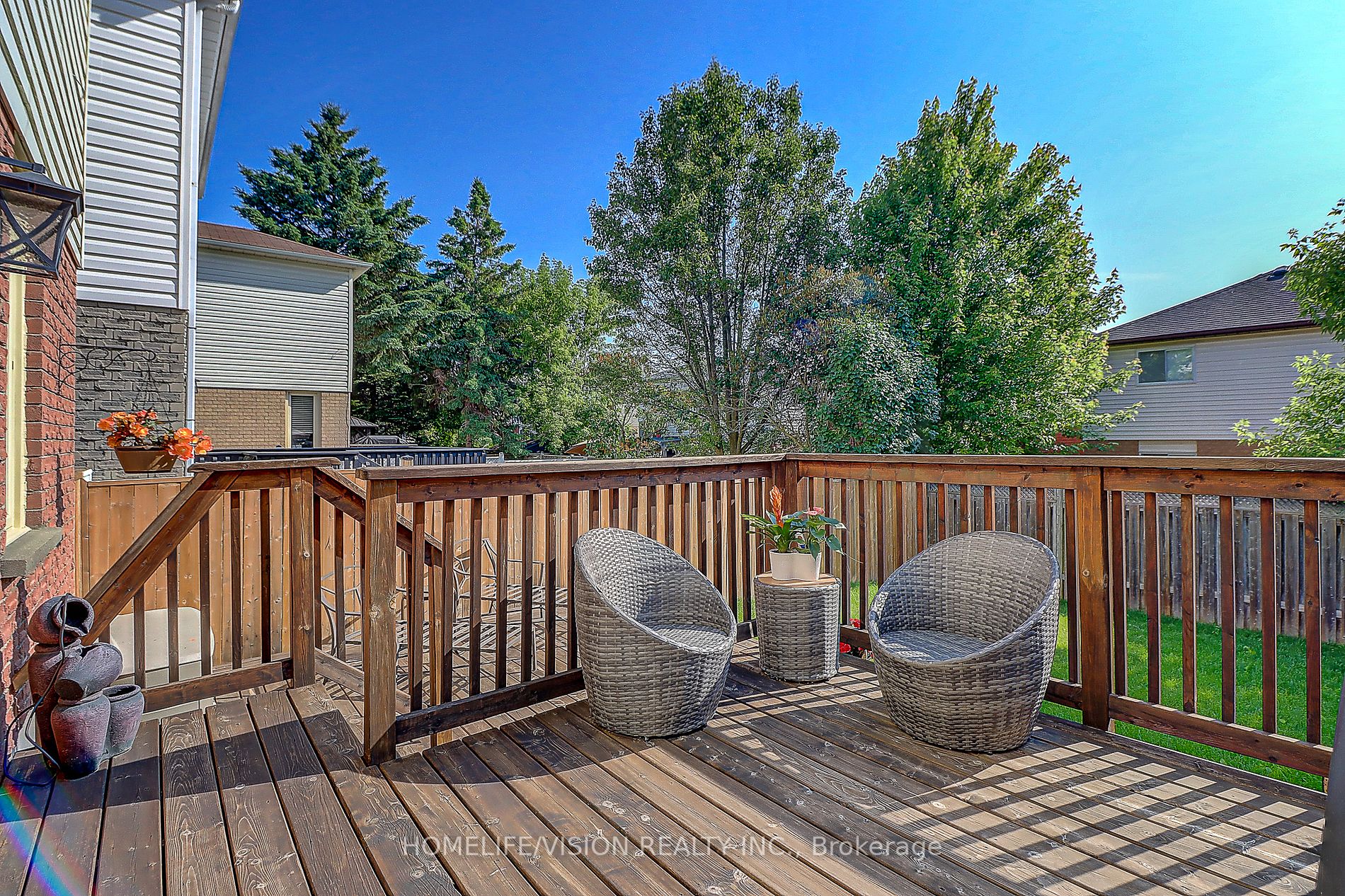 31 Poolton Cres