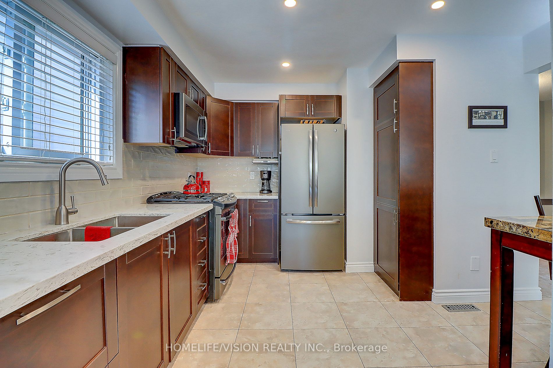 31 Poolton Cres