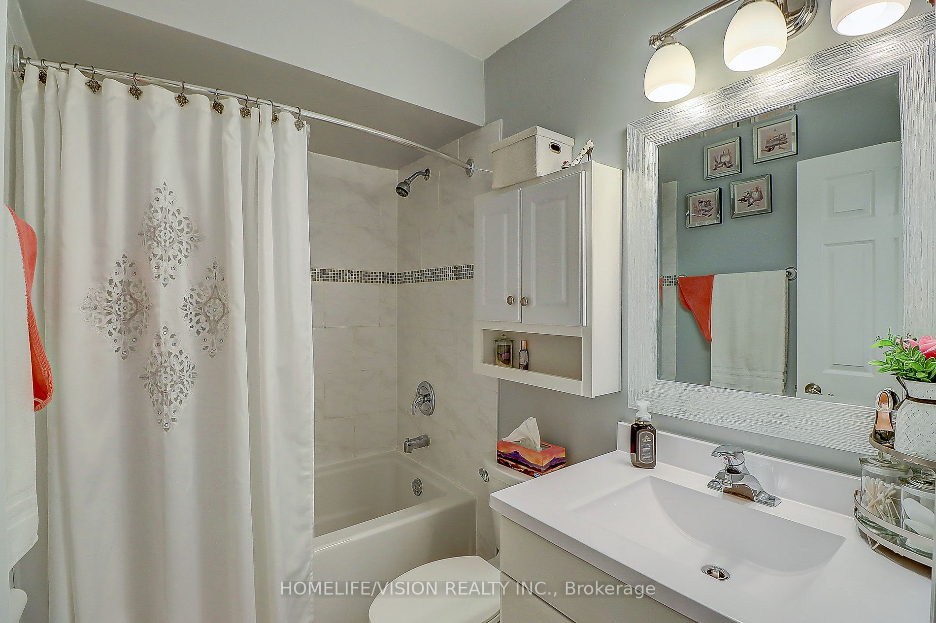 31 Poolton Cres