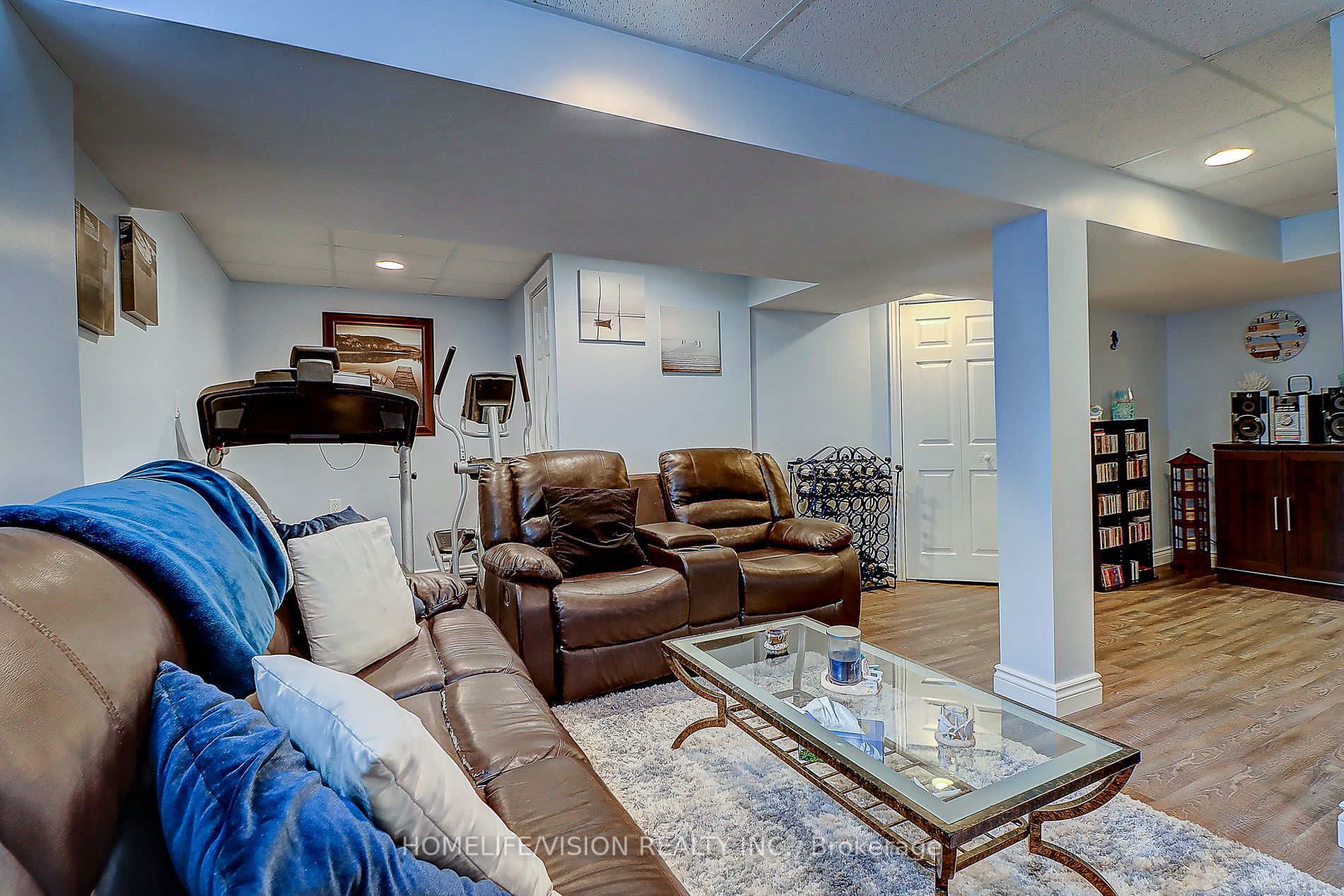 31 Poolton Cres