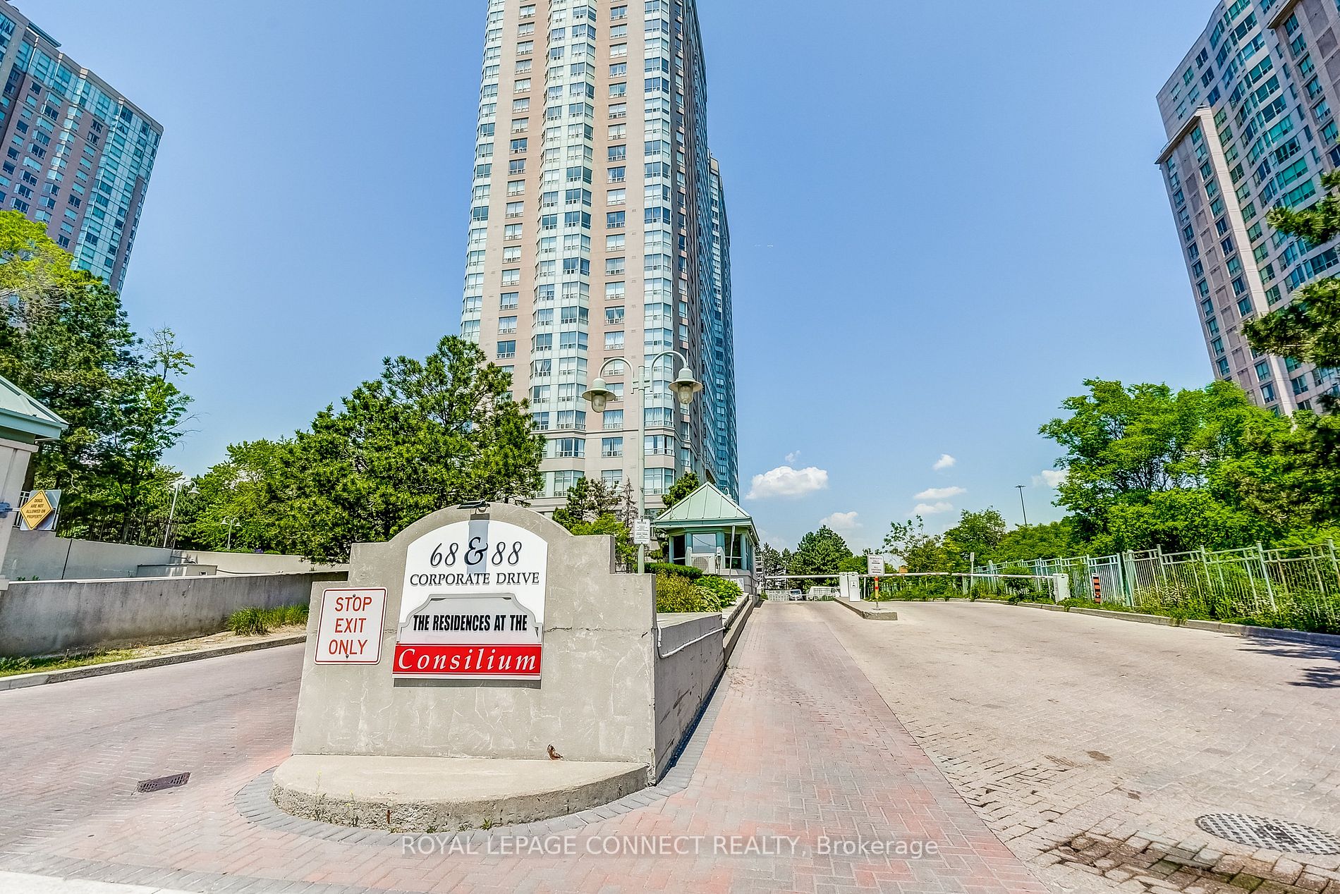 88 Corporate Dr, #1617