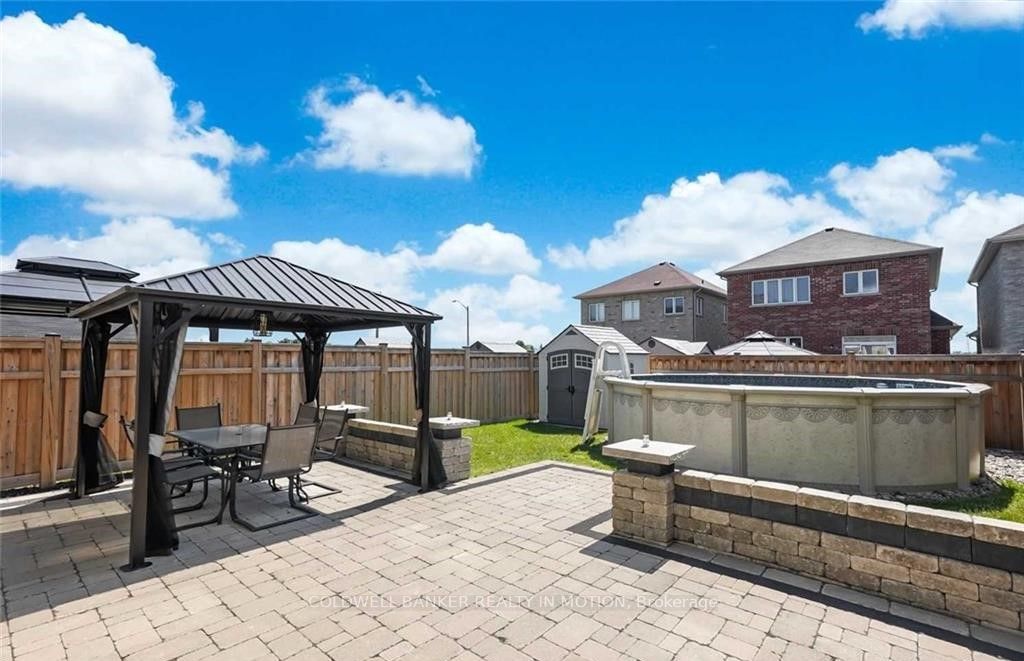 32 Mcdonald Crescent