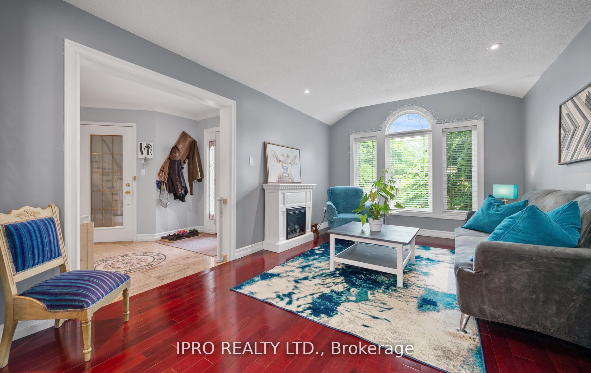 10 Mayflower Street