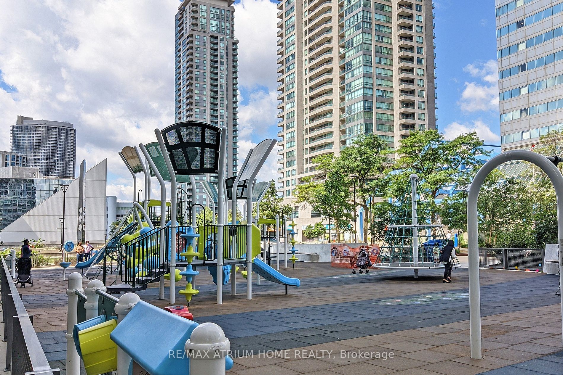 60 Town Centre Crt, #2404